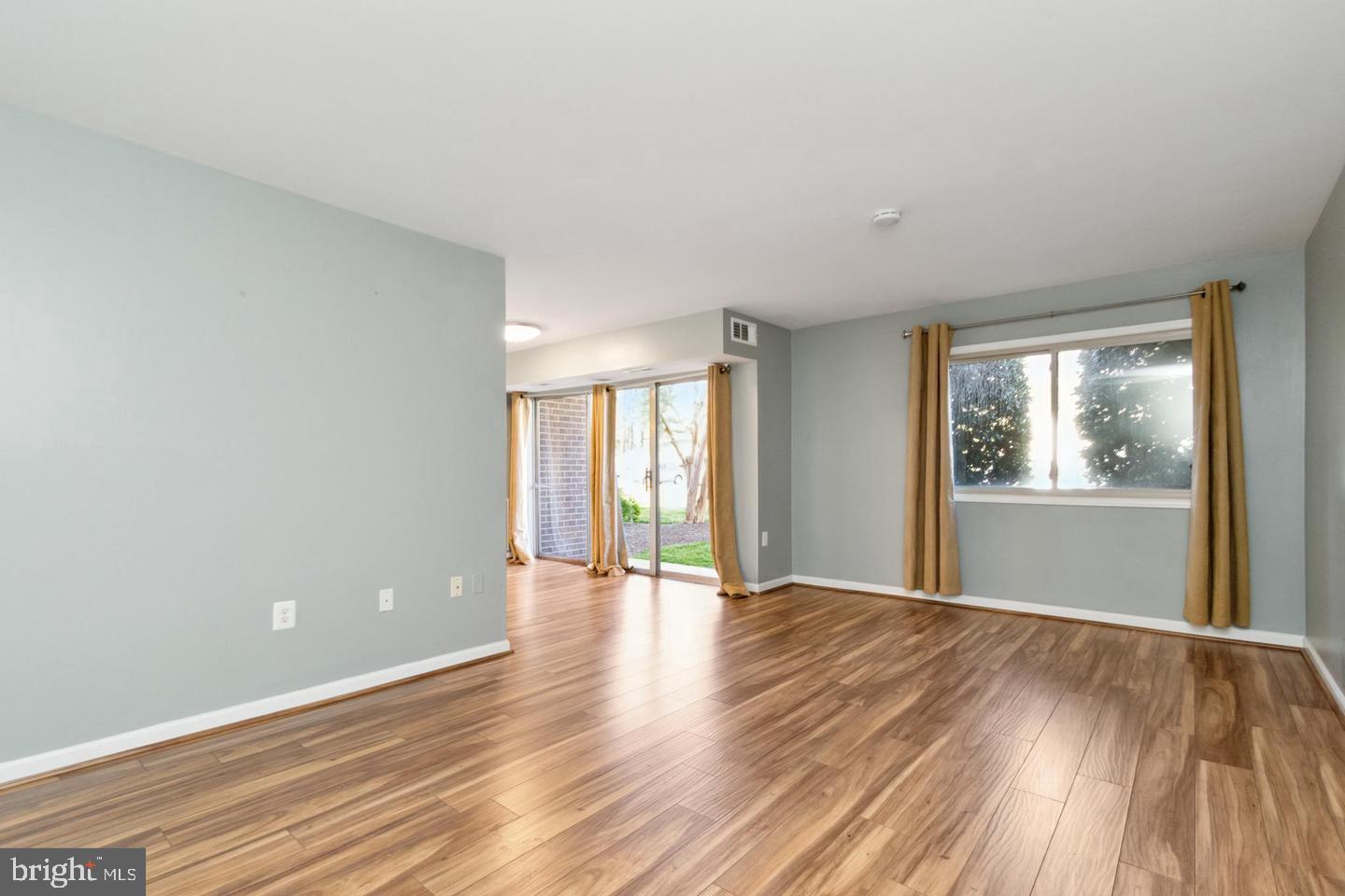 OCCOQUAN RIDGE CONDO - Residential