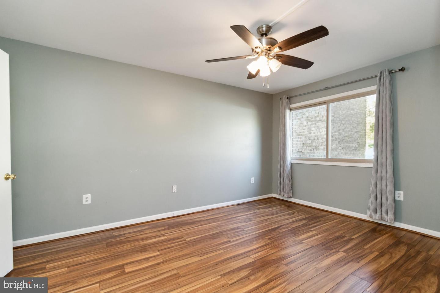OCCOQUAN RIDGE CONDO - Residential