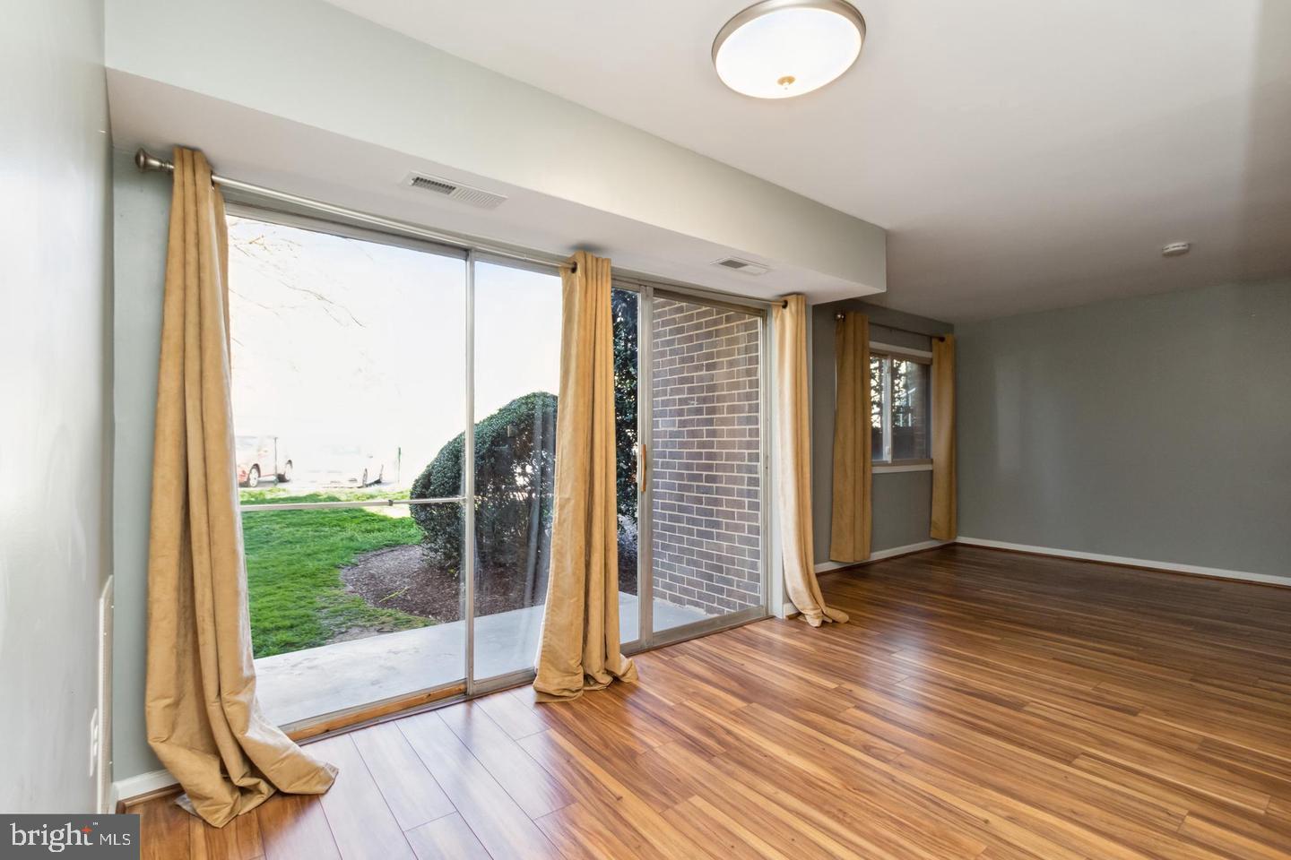 OCCOQUAN RIDGE CONDO - Residential