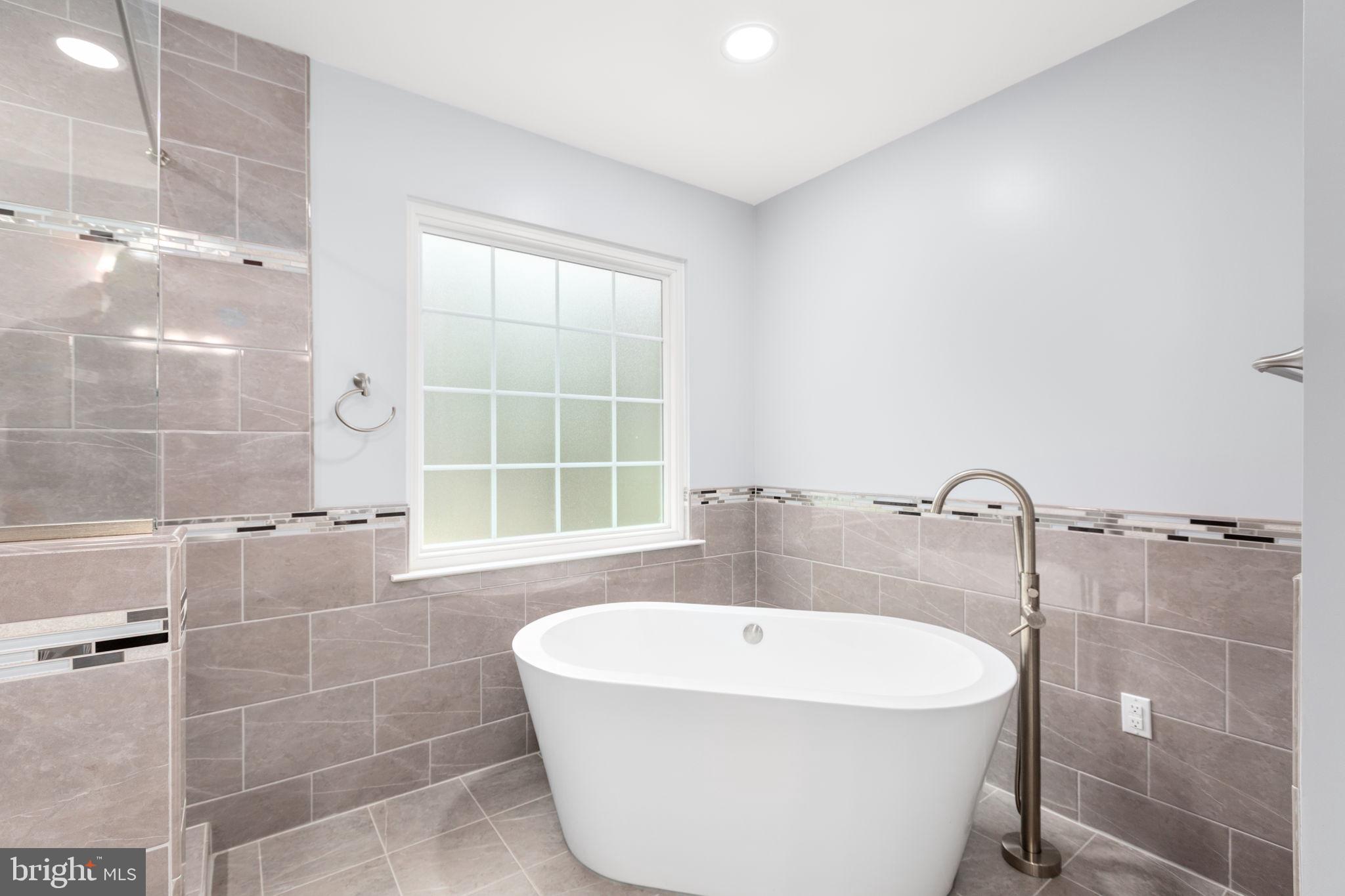 HILLS AT SNOWDEN - Residential