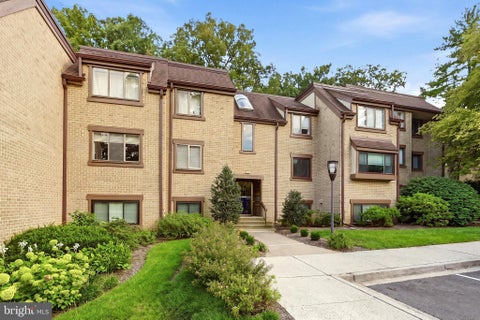 Condo For Rent - 1643 Parkcrest Circle #301<br/> RESTON, VA 20190