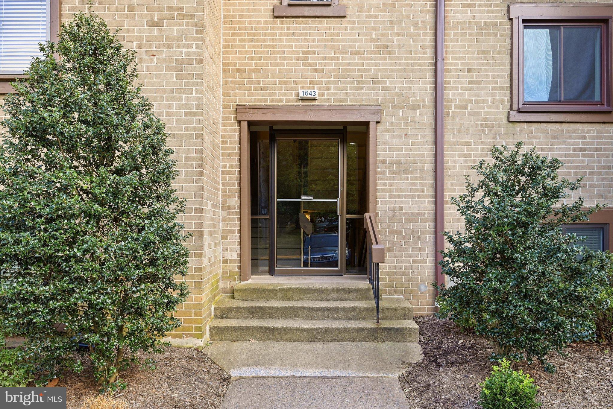 1643 PARKCREST CIRCLE 301