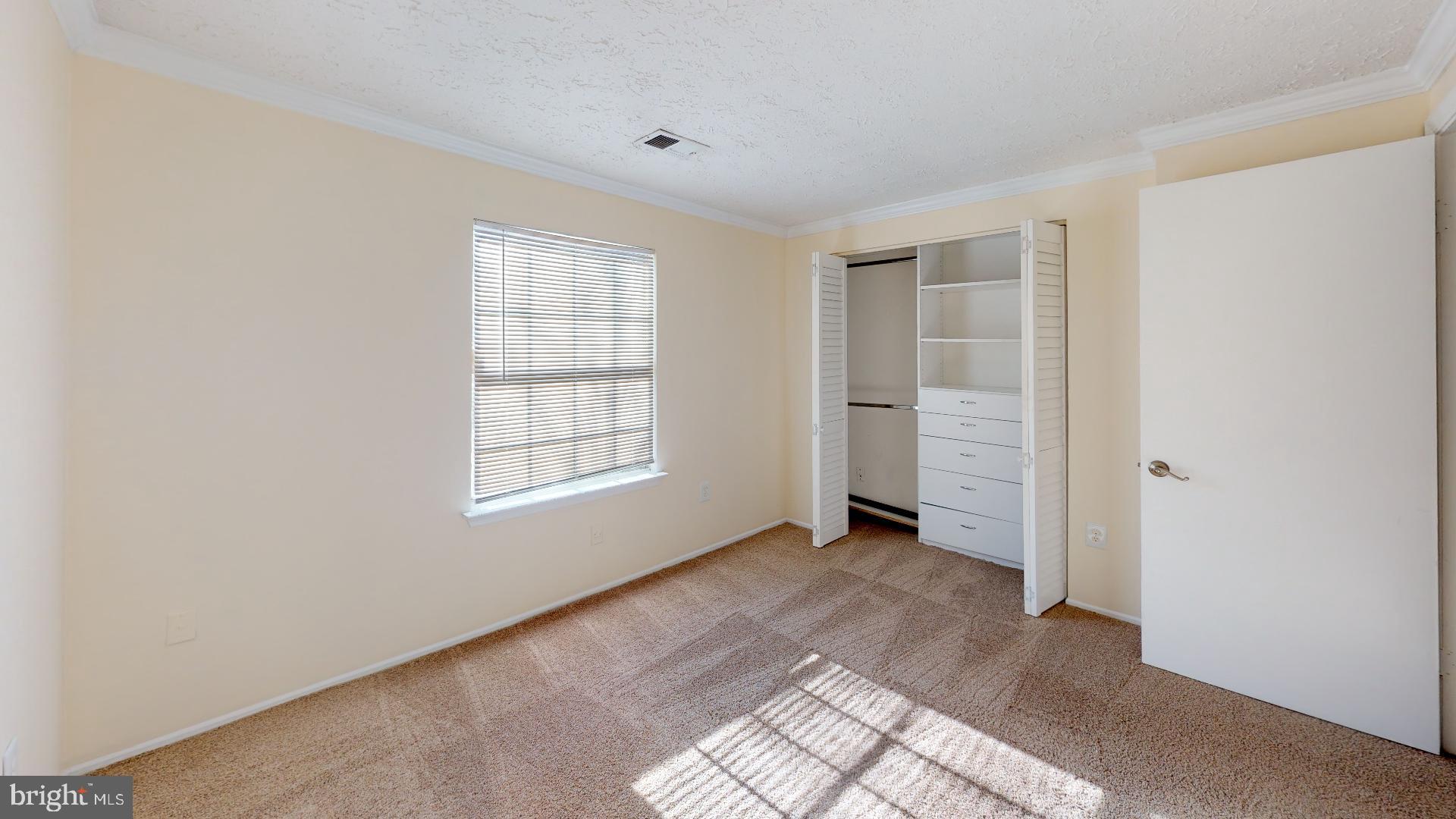 WAKEFIELD NEIGHBORHOOD - Residential Lease