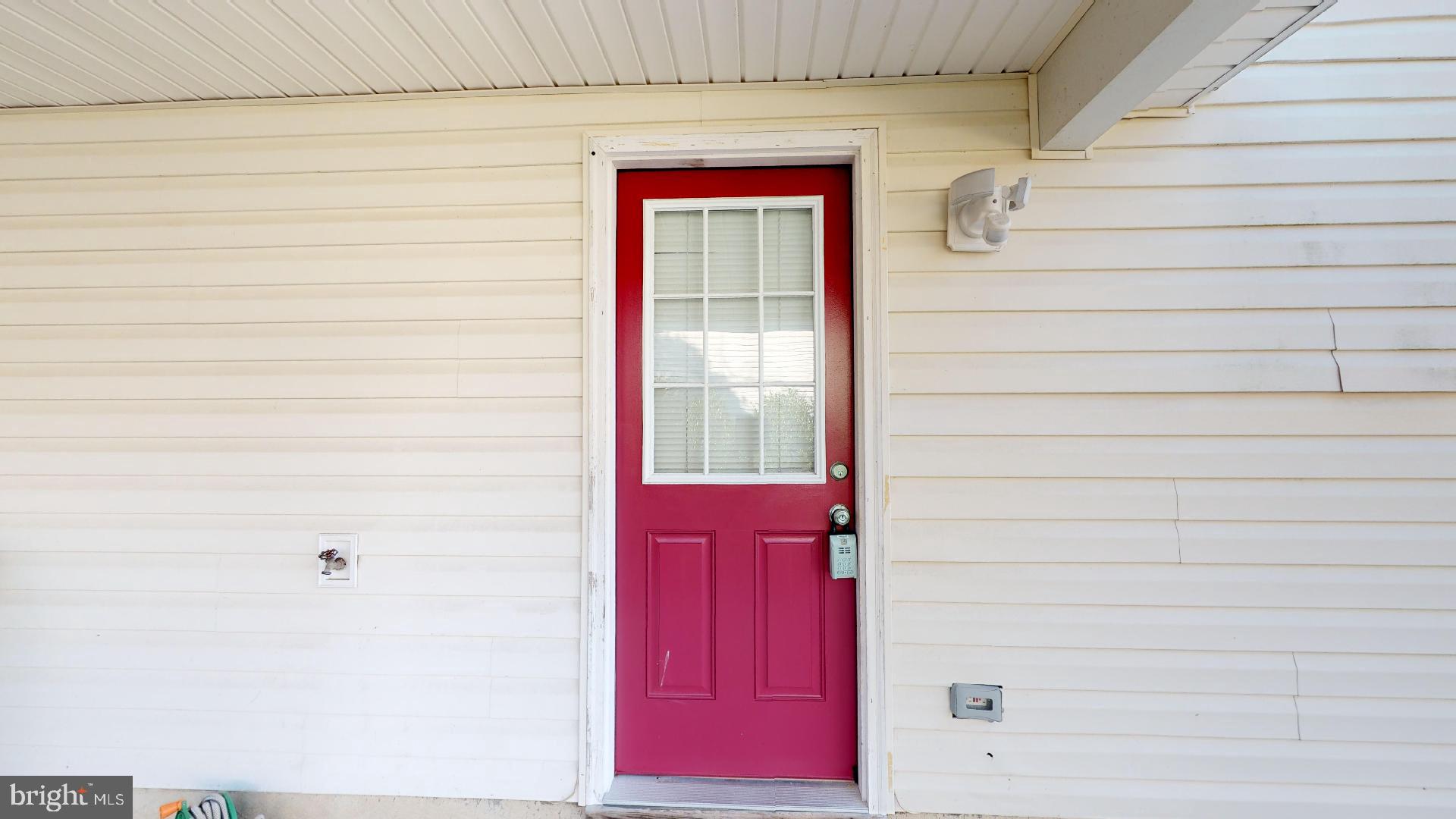 WAKEFIELD NEIGHBORHOOD - Residential Lease