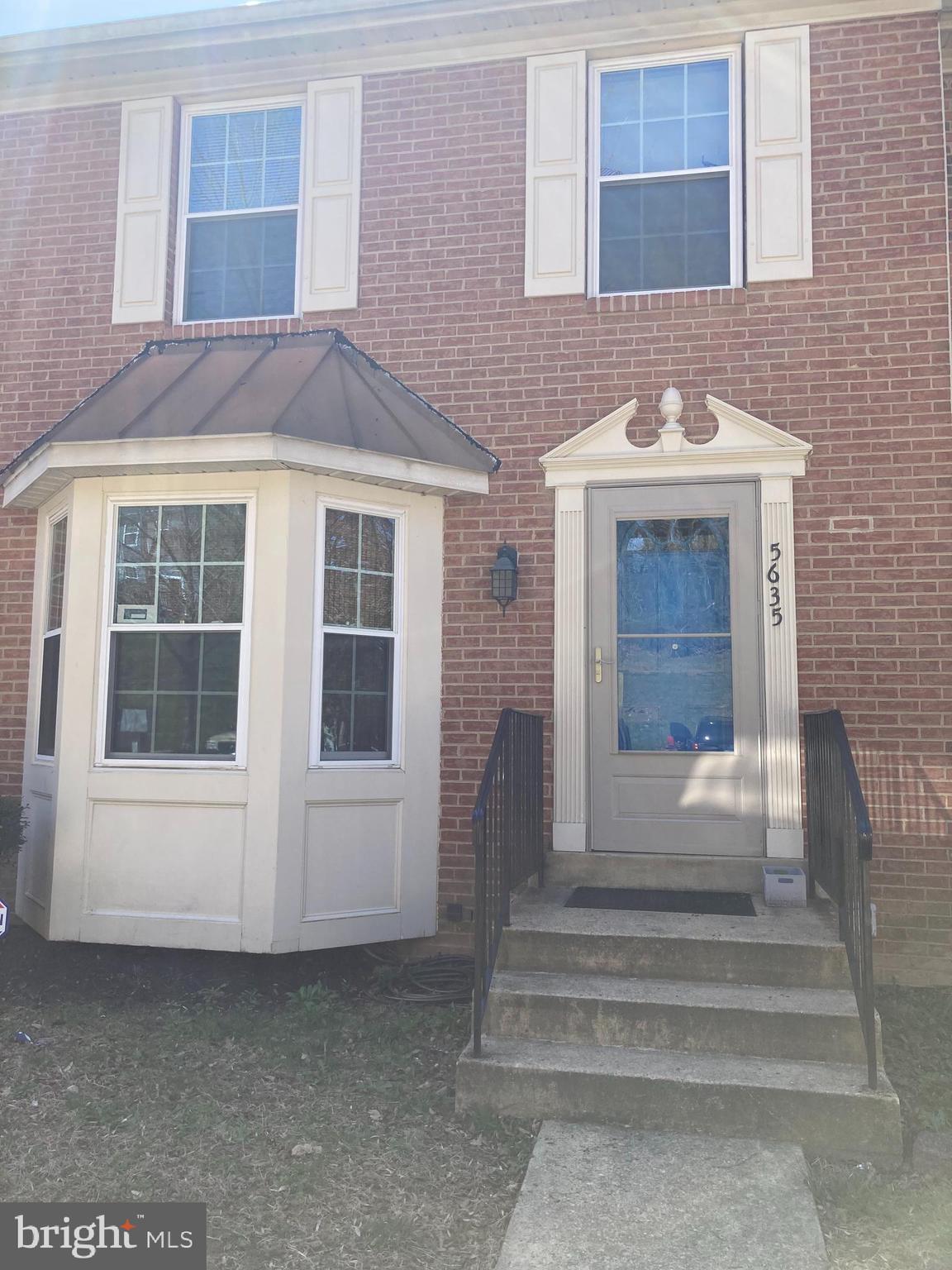 LONDON WOODS - Residential