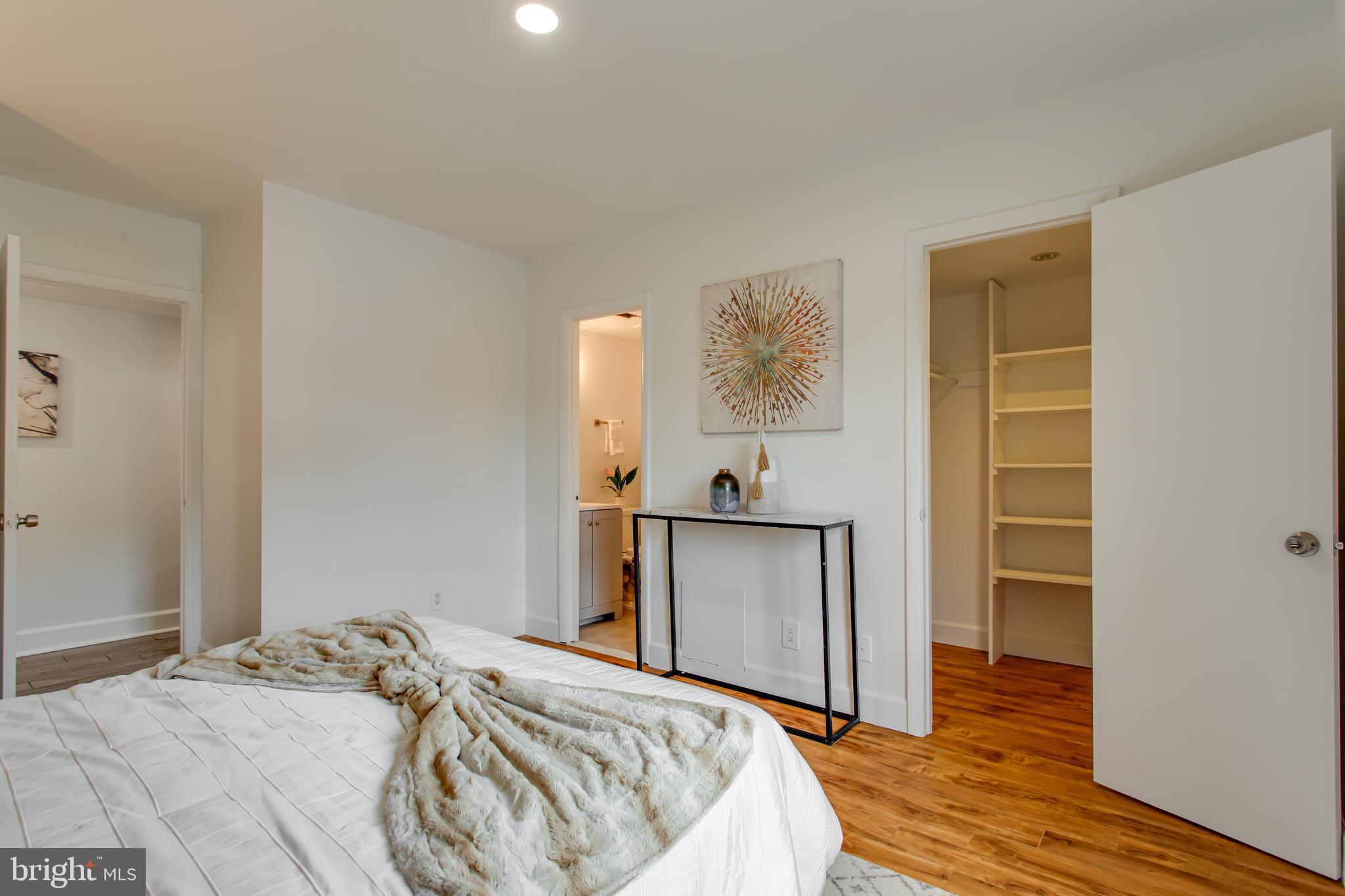 SHADOWOOD - Residential