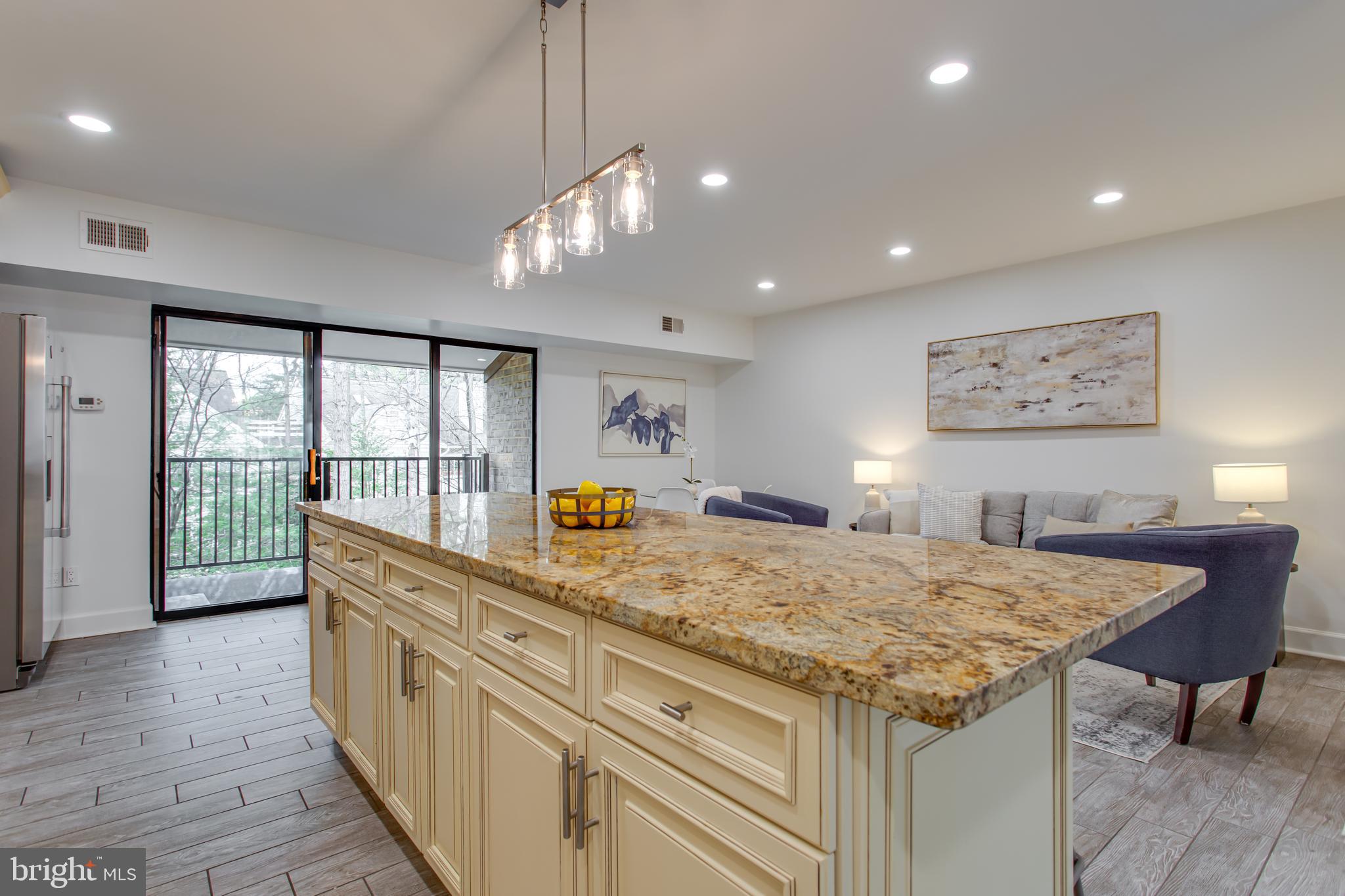 SHADOWOOD - Residential