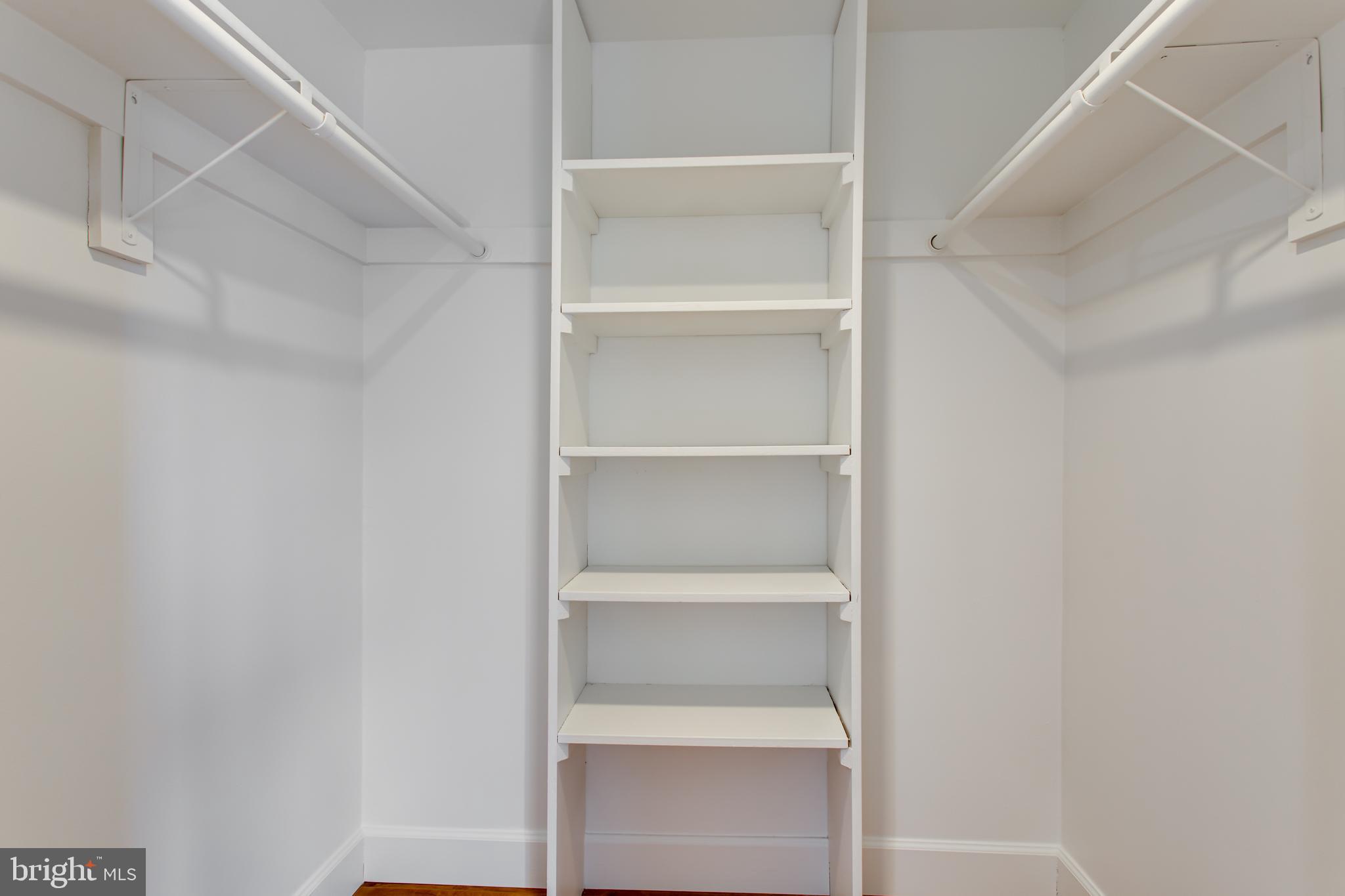 SHADOWOOD - Residential