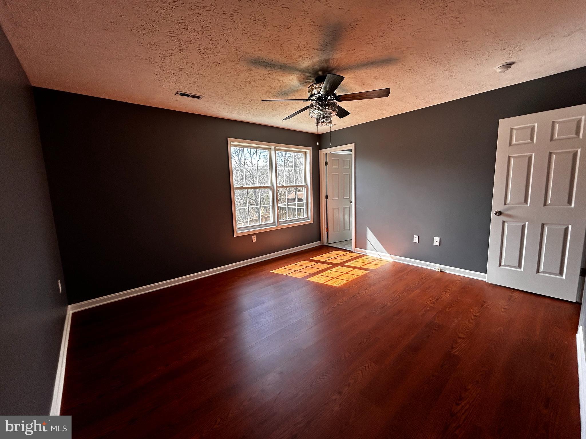 HILL VALLEY - Residential