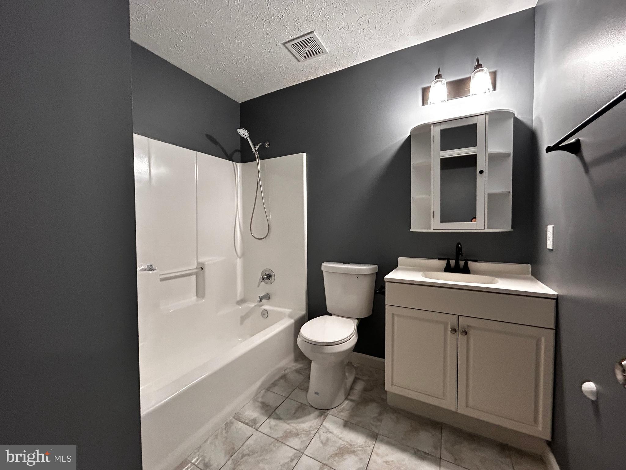 HILL VALLEY - Residential