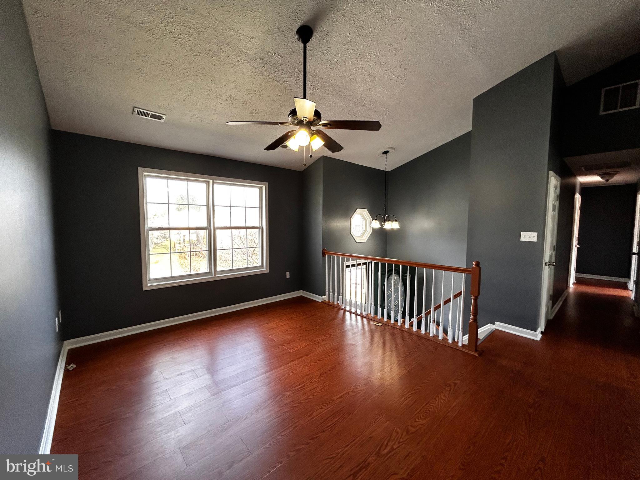 HILL VALLEY - Residential