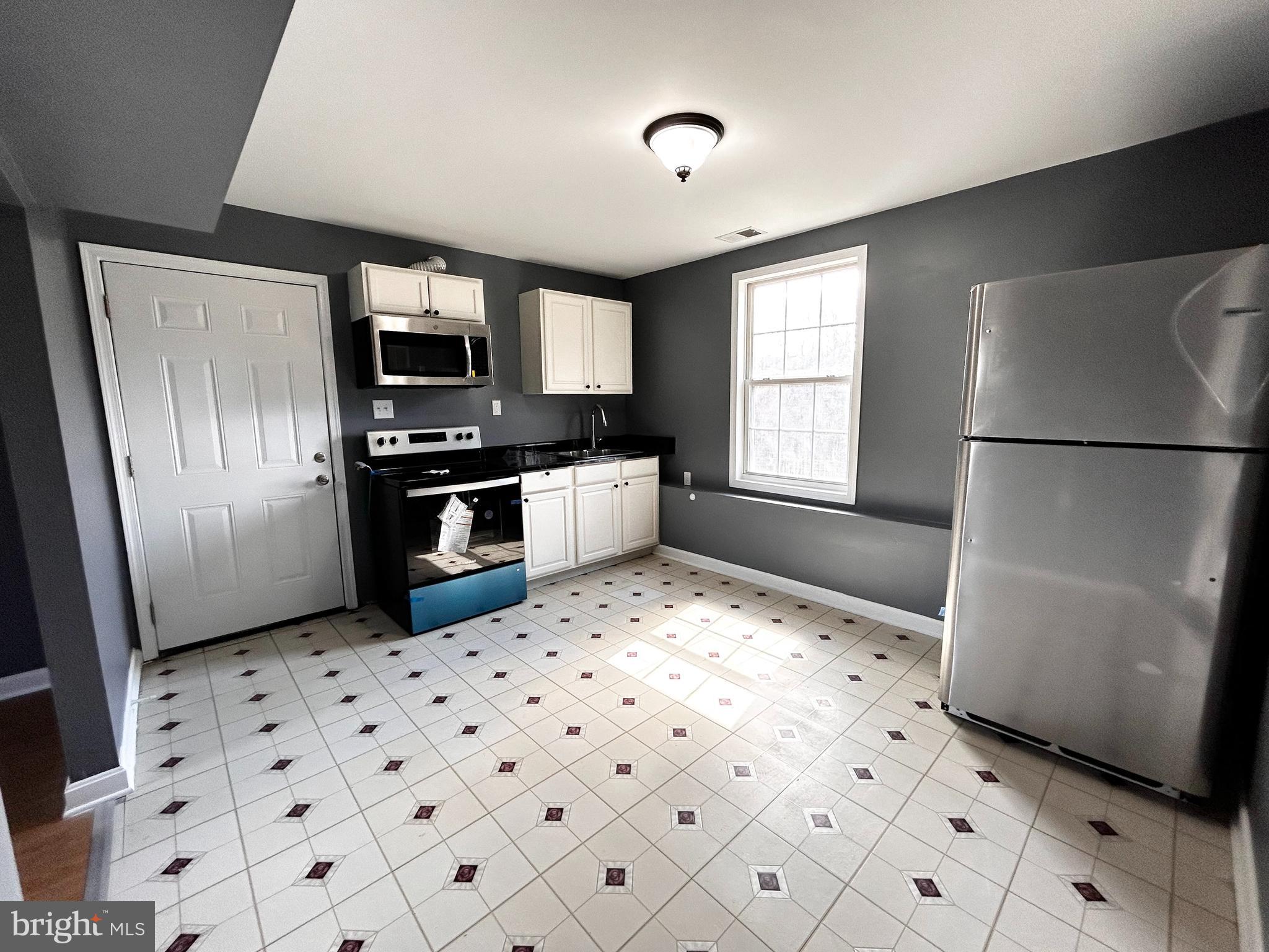 HILL VALLEY - Residential