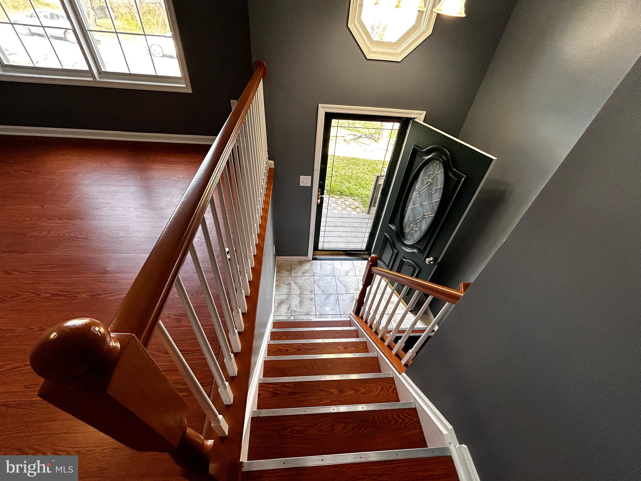 HILL VALLEY - Residential