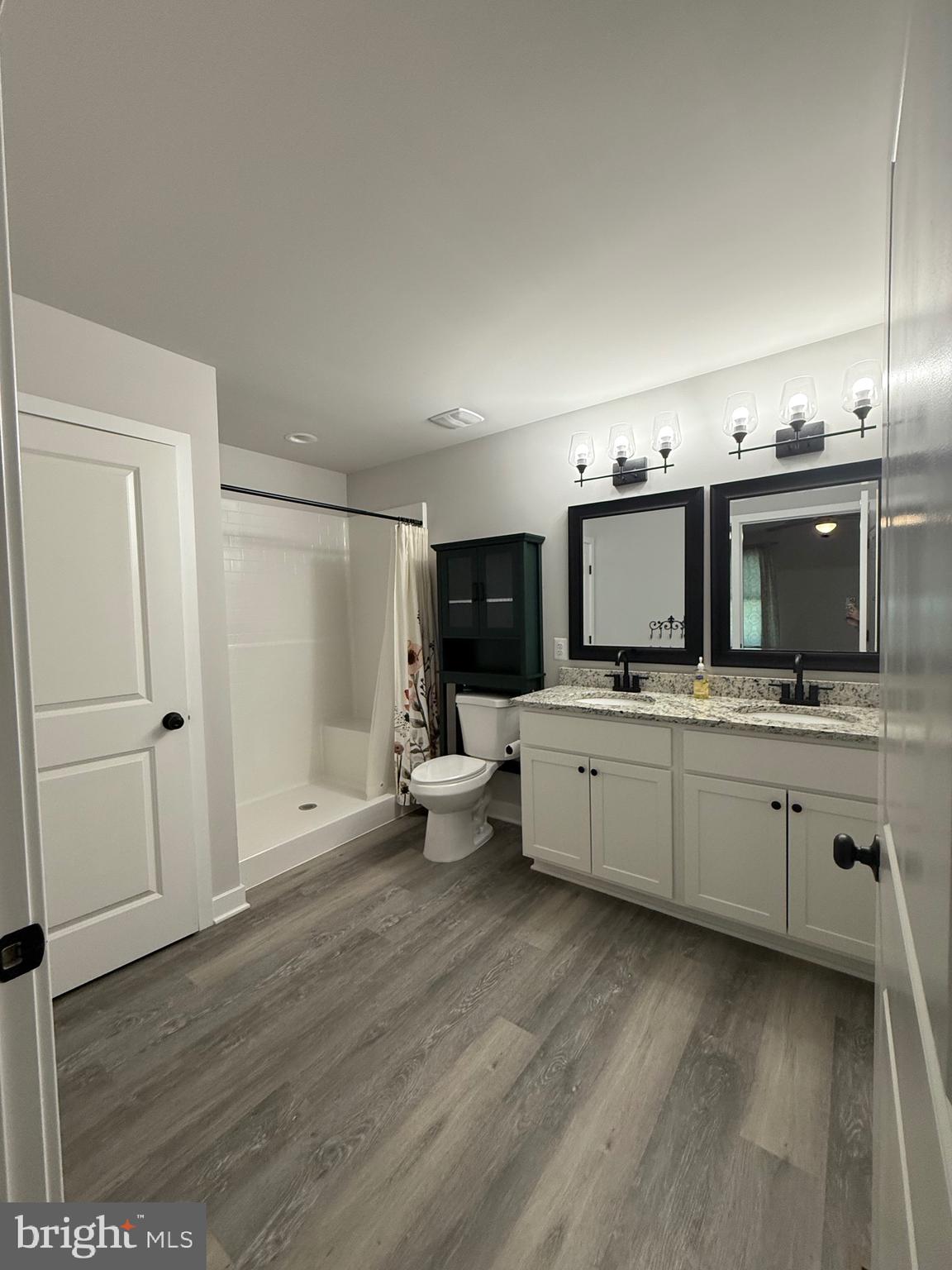 CLASSIC SHORES - Residential Lease