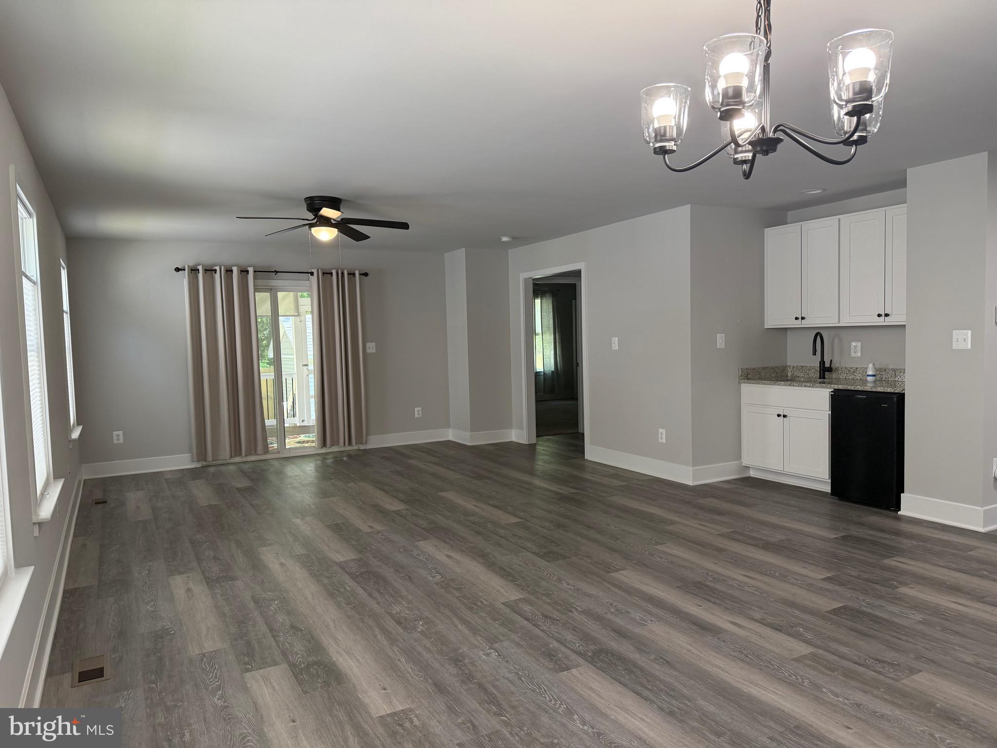 CLASSIC SHORES - Residential Lease