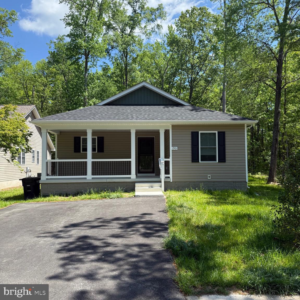 CLASSIC SHORES - Residential Lease