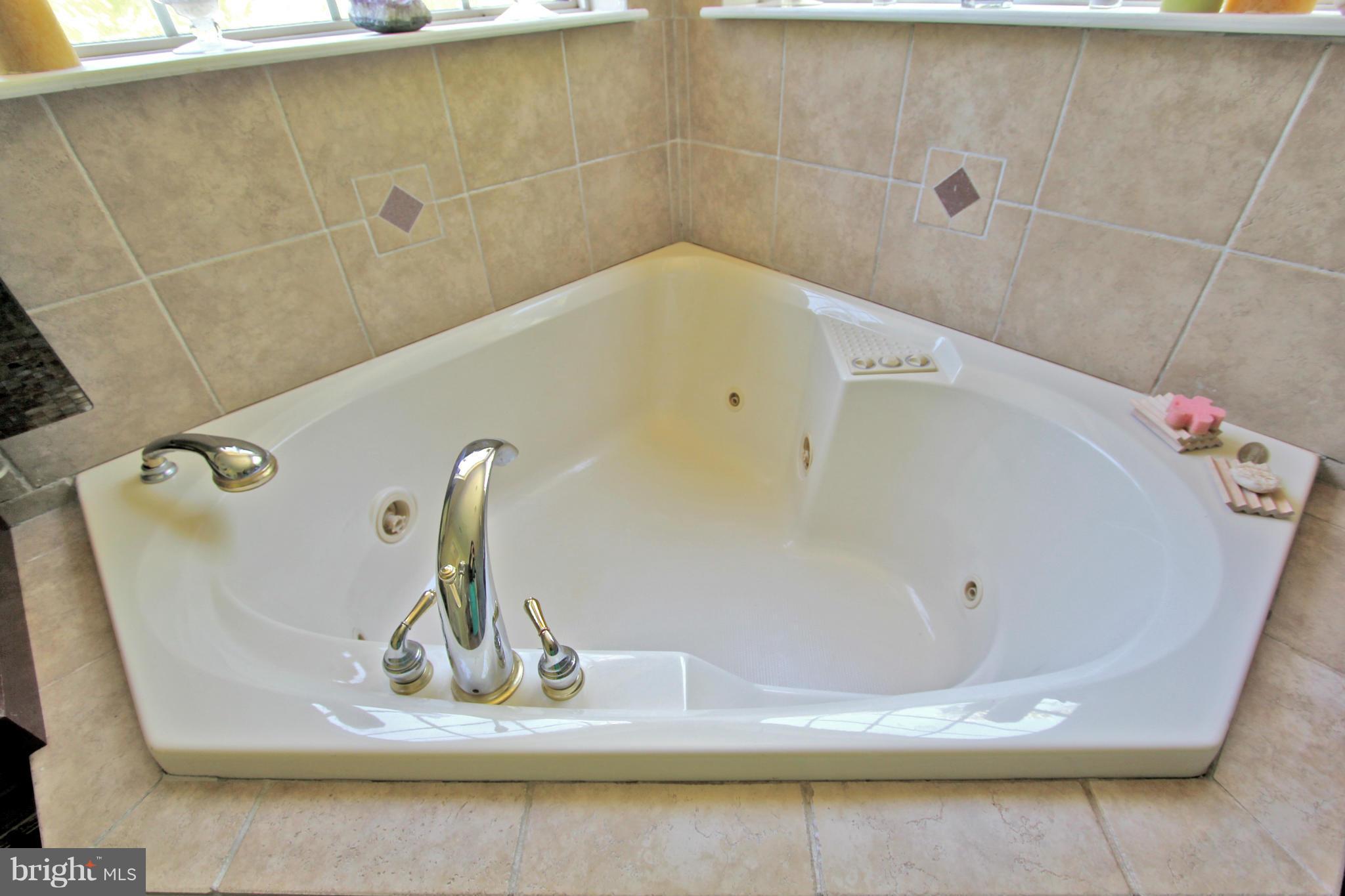 HARRY RALEY BASIC - Residential