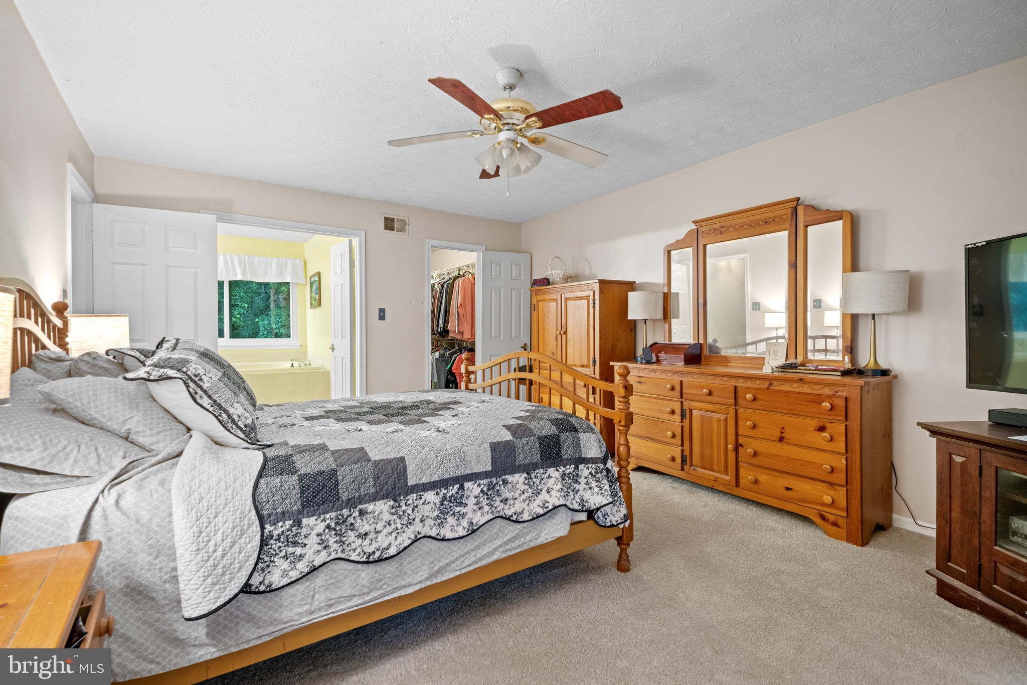 WHITE OAK VILLAGE - Residential