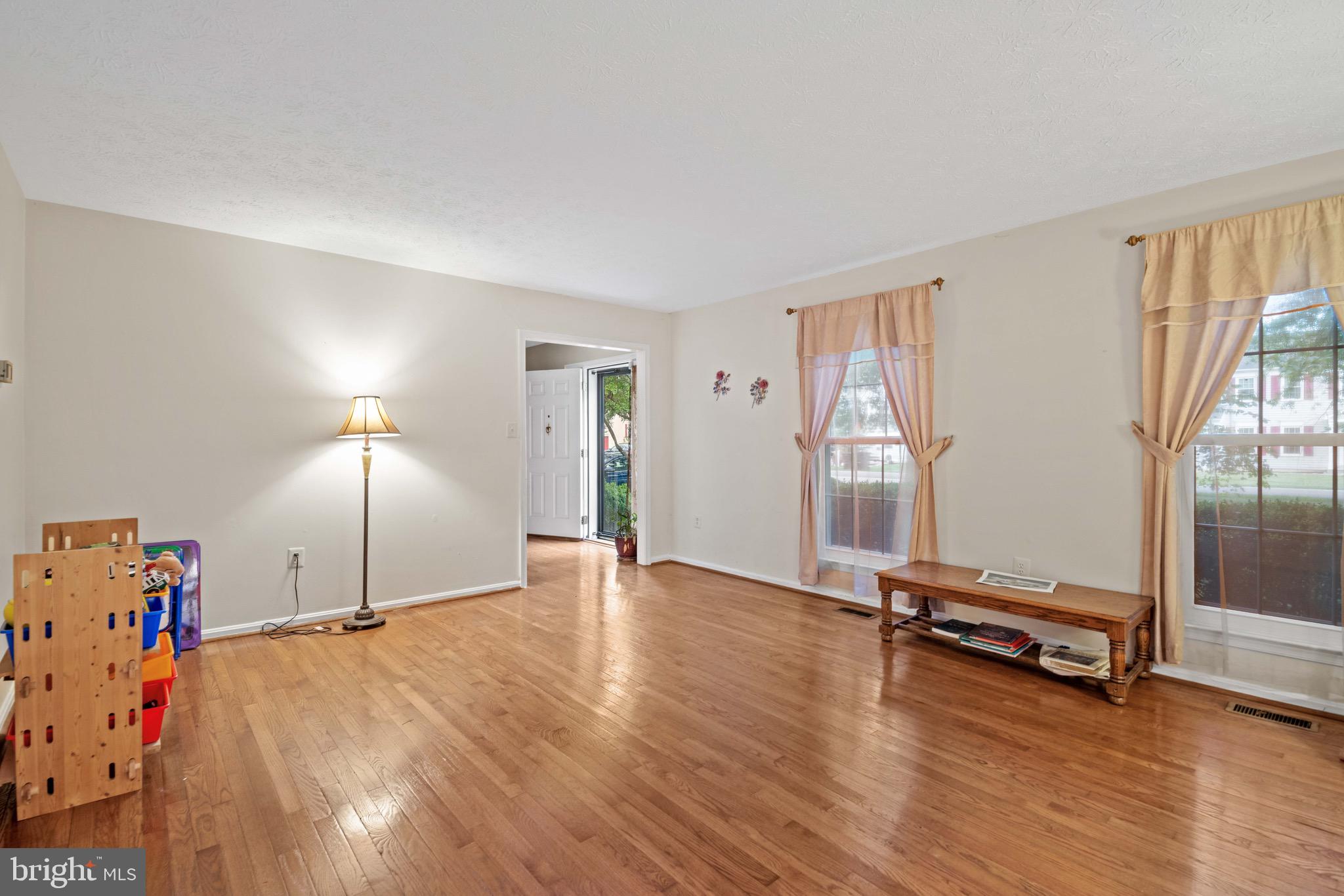 WHITE OAK VILLAGE - Residential