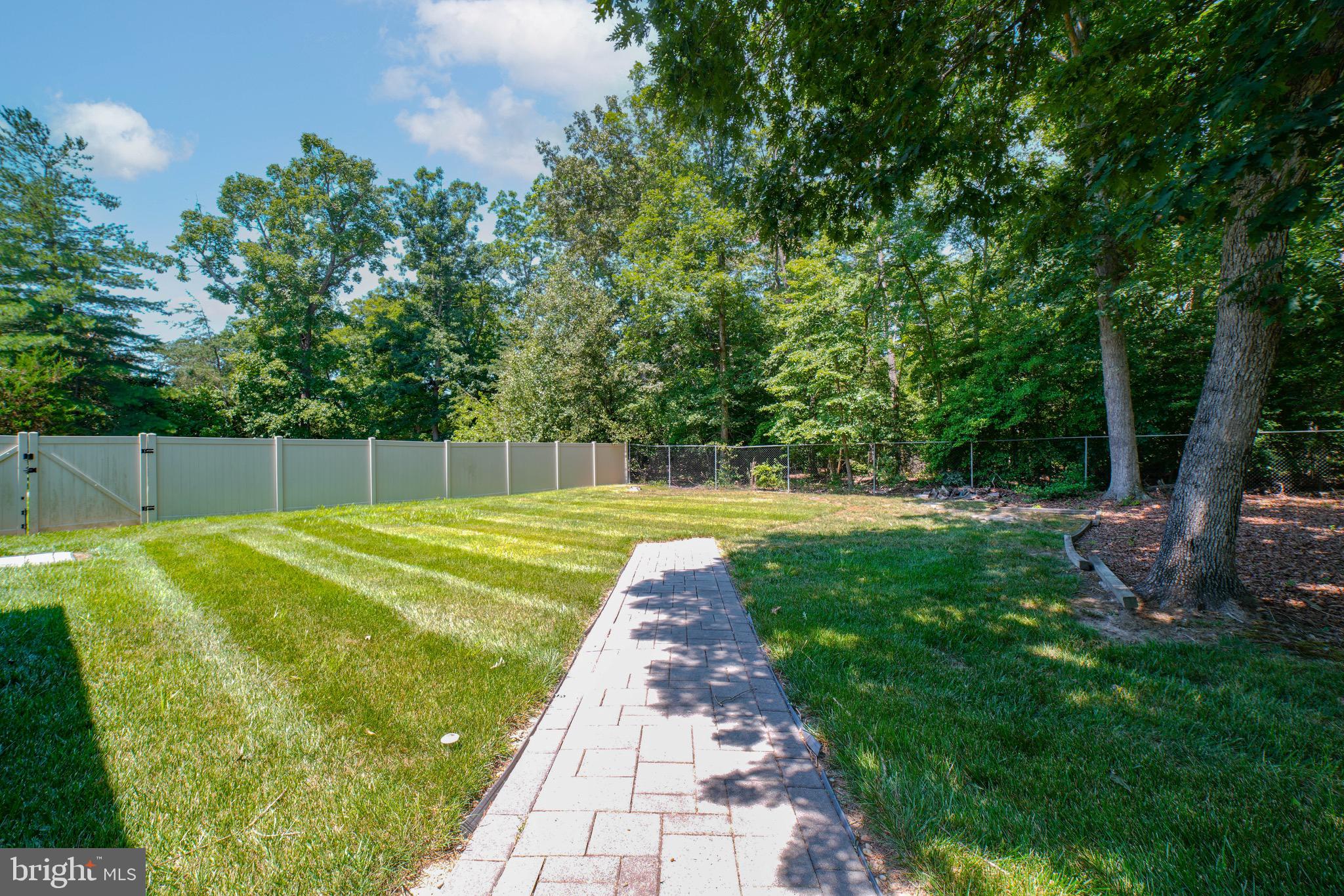 WHITE OAK VILLAGE - Residential