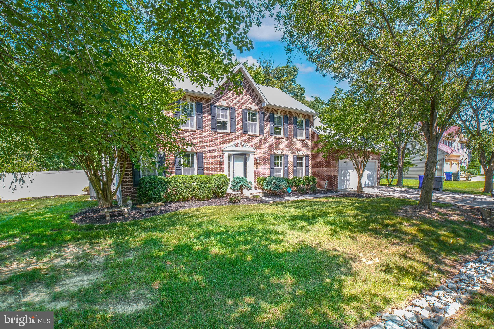 WHITE OAK VILLAGE - Residential