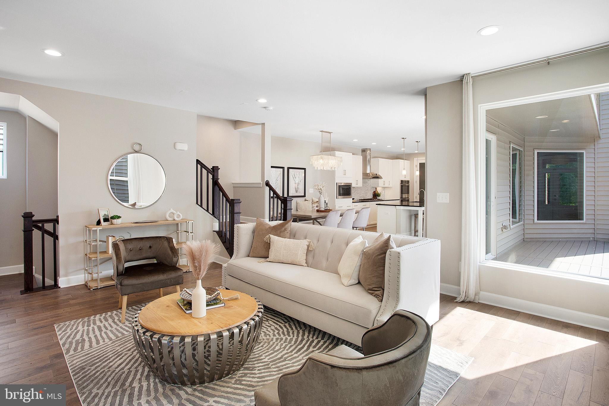 ONE LOUDOUN - Residential