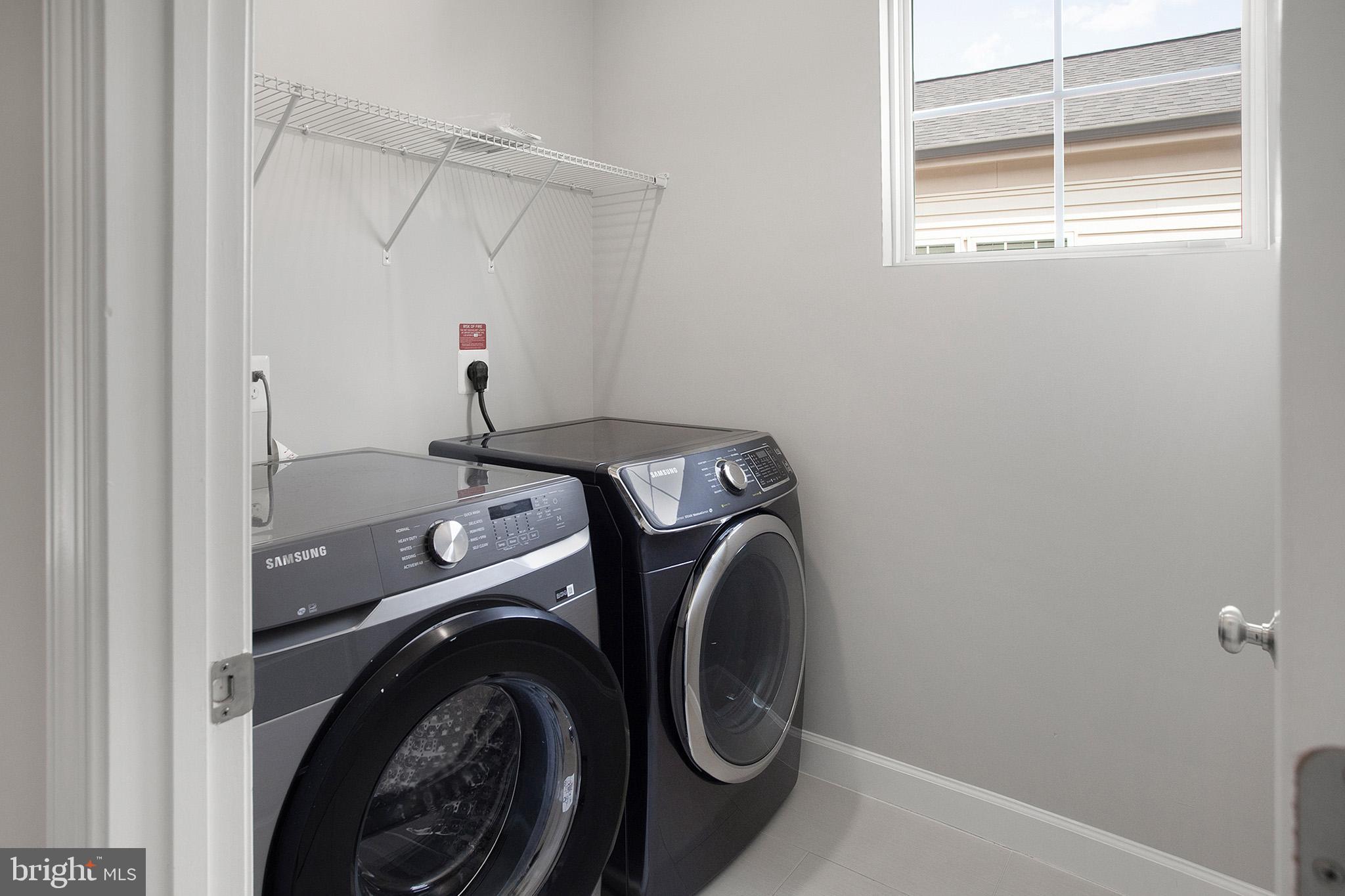 ONE LOUDOUN - Residential