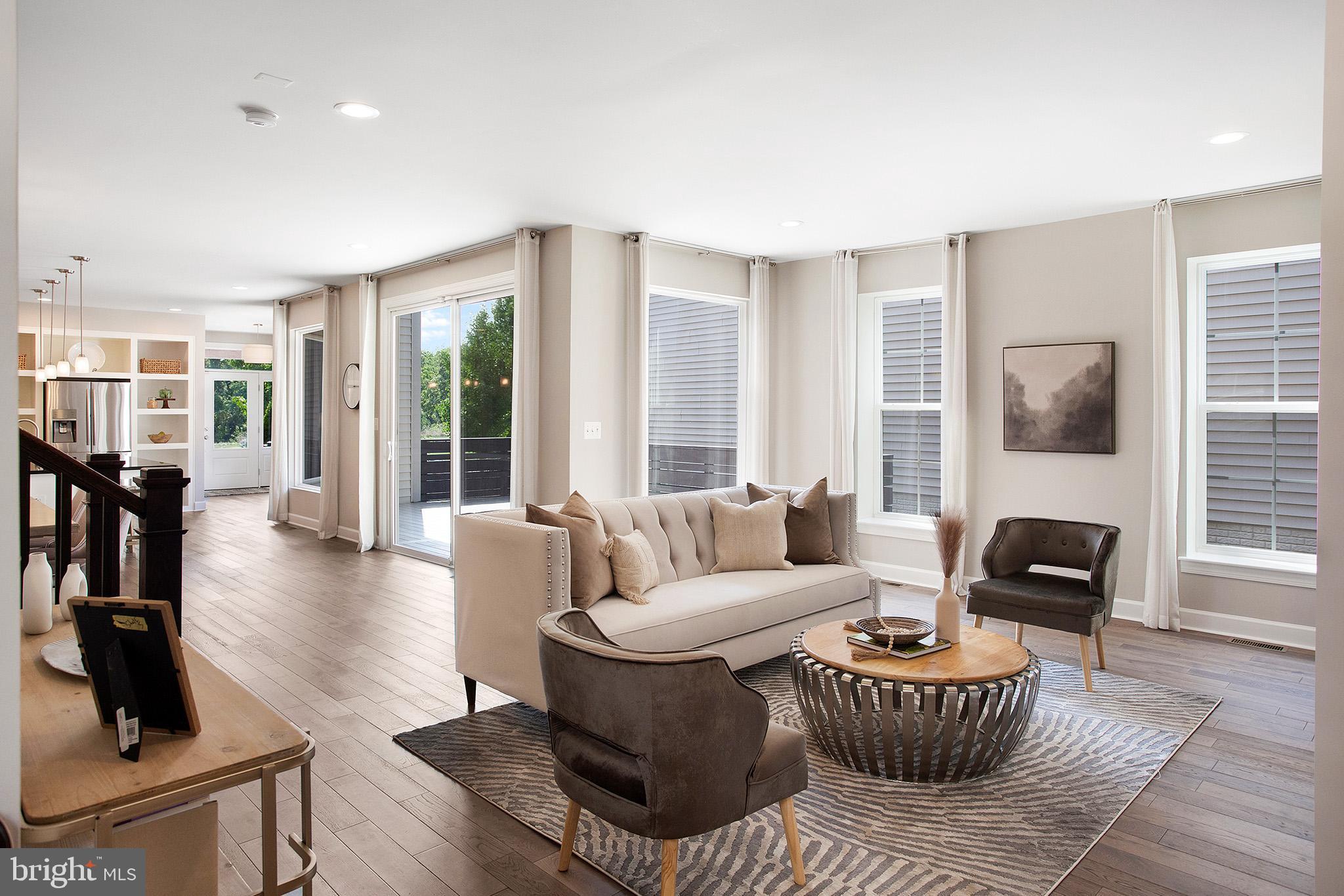 ONE LOUDOUN - Residential