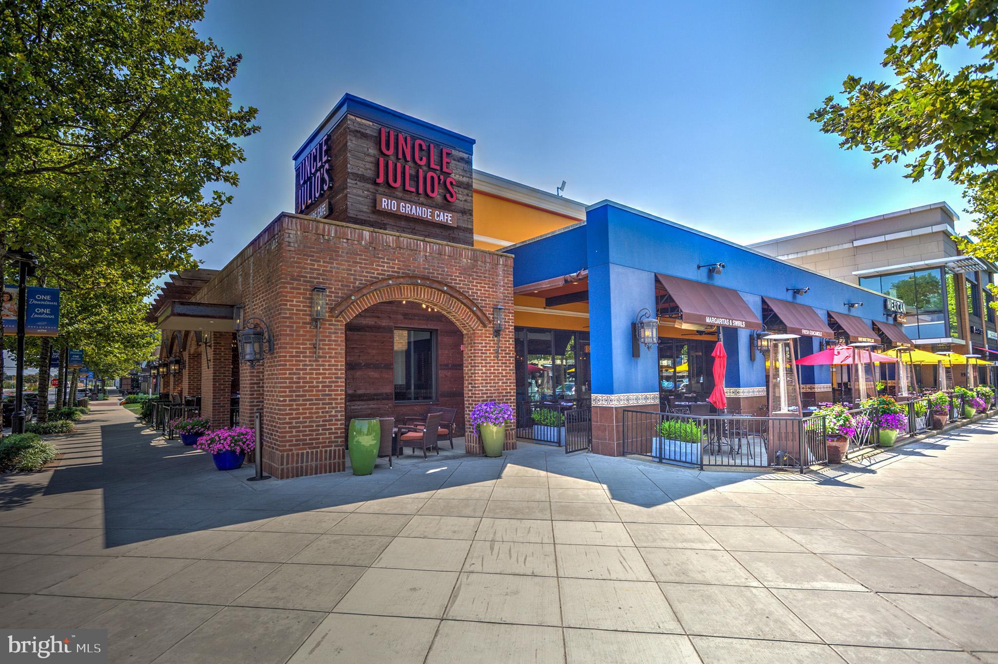 ONE LOUDOUN - Residential