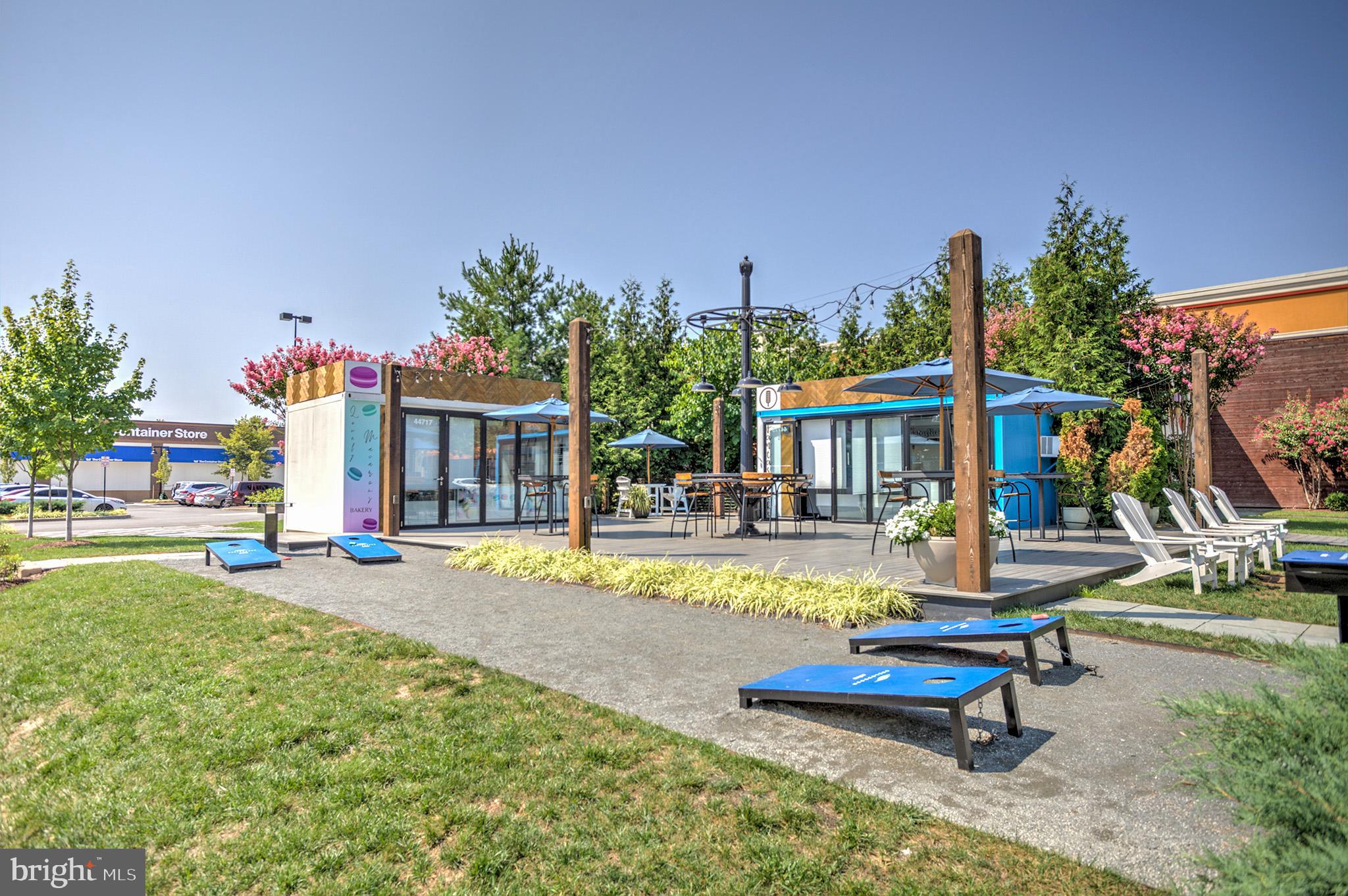 ONE LOUDOUN - Residential