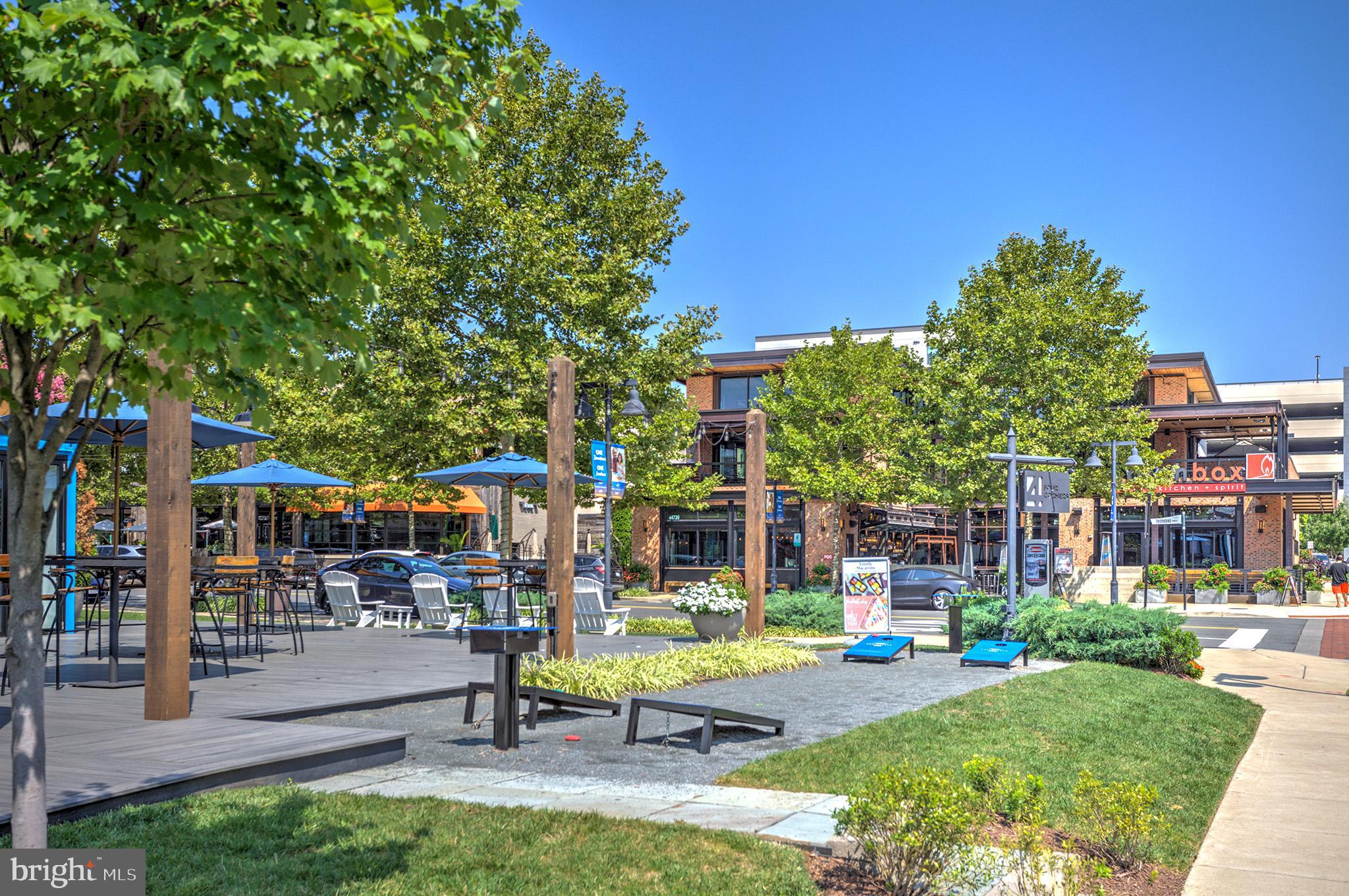 ONE LOUDOUN - Residential