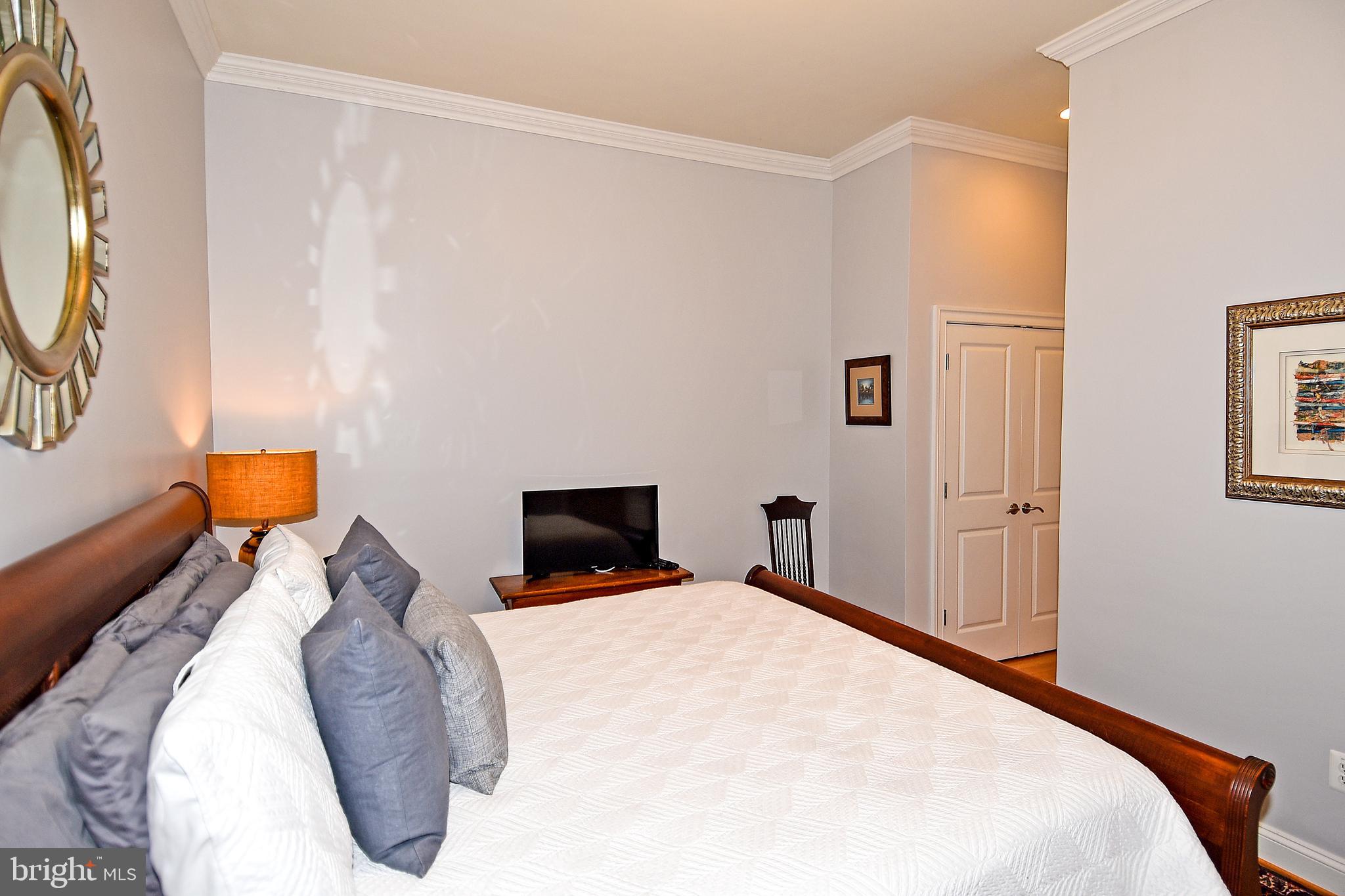 14TH STREET CORRIDOR - Residential Lease