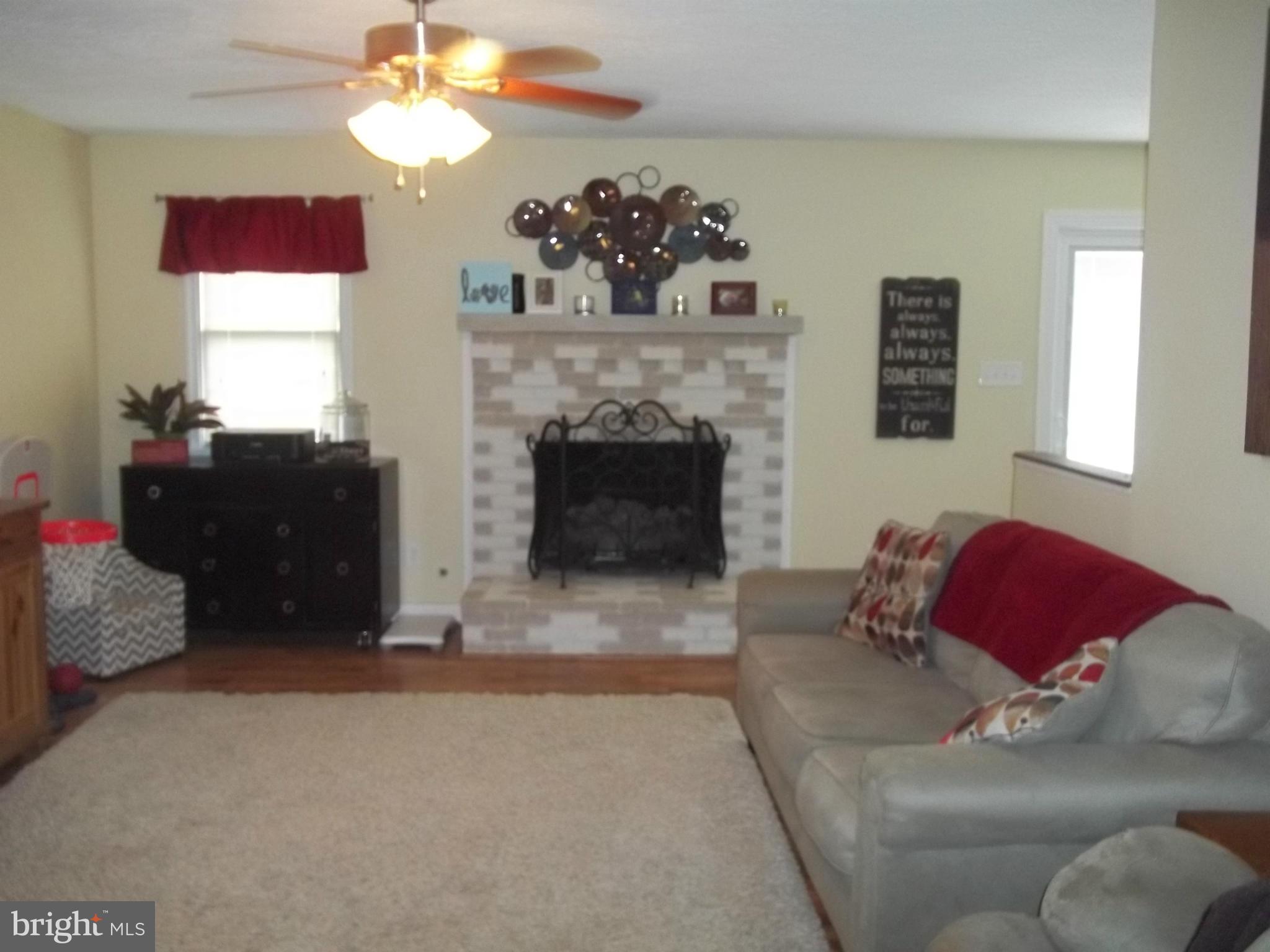 KINGS HILL - Residential