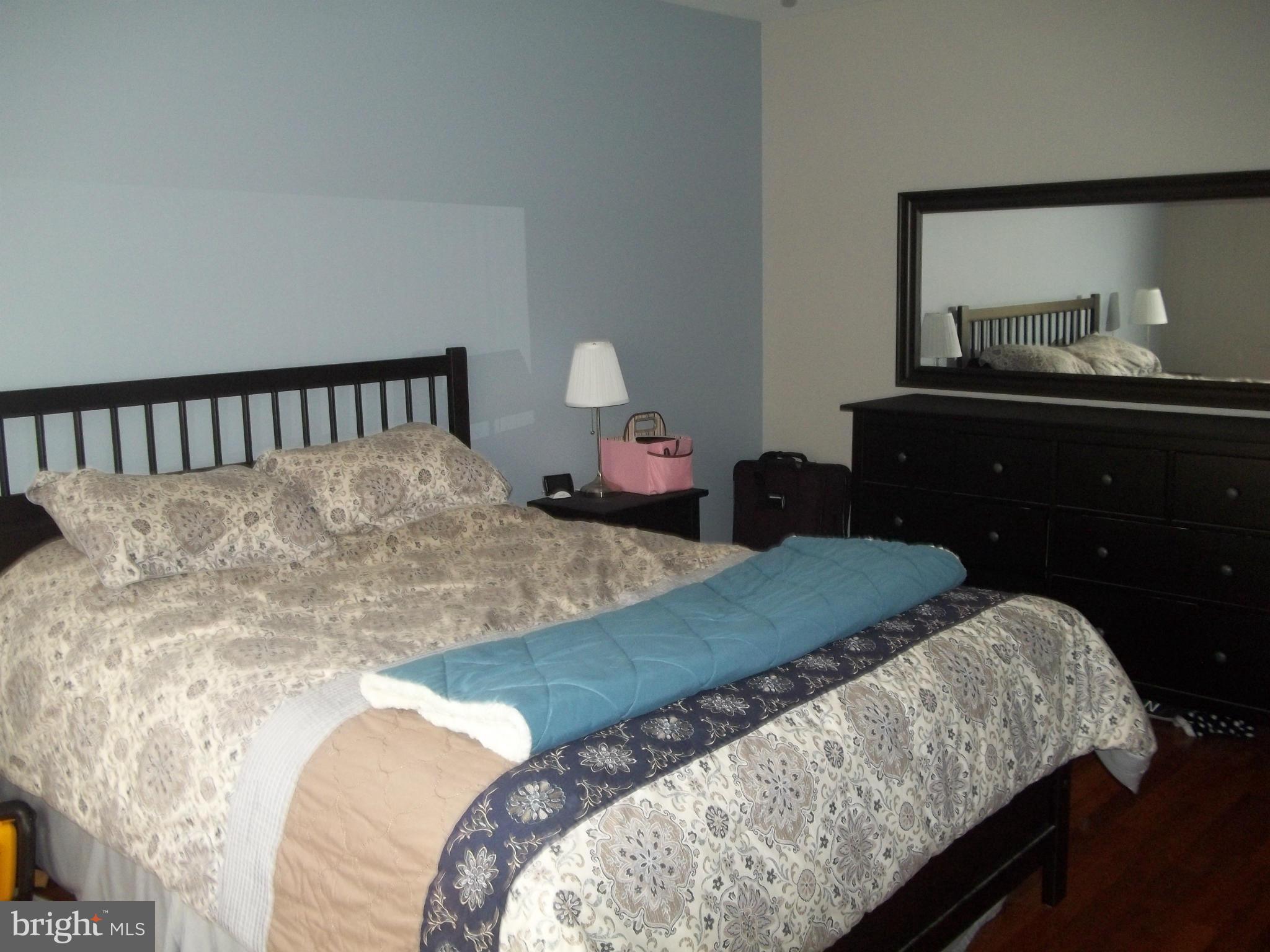 KINGS HILL - Residential