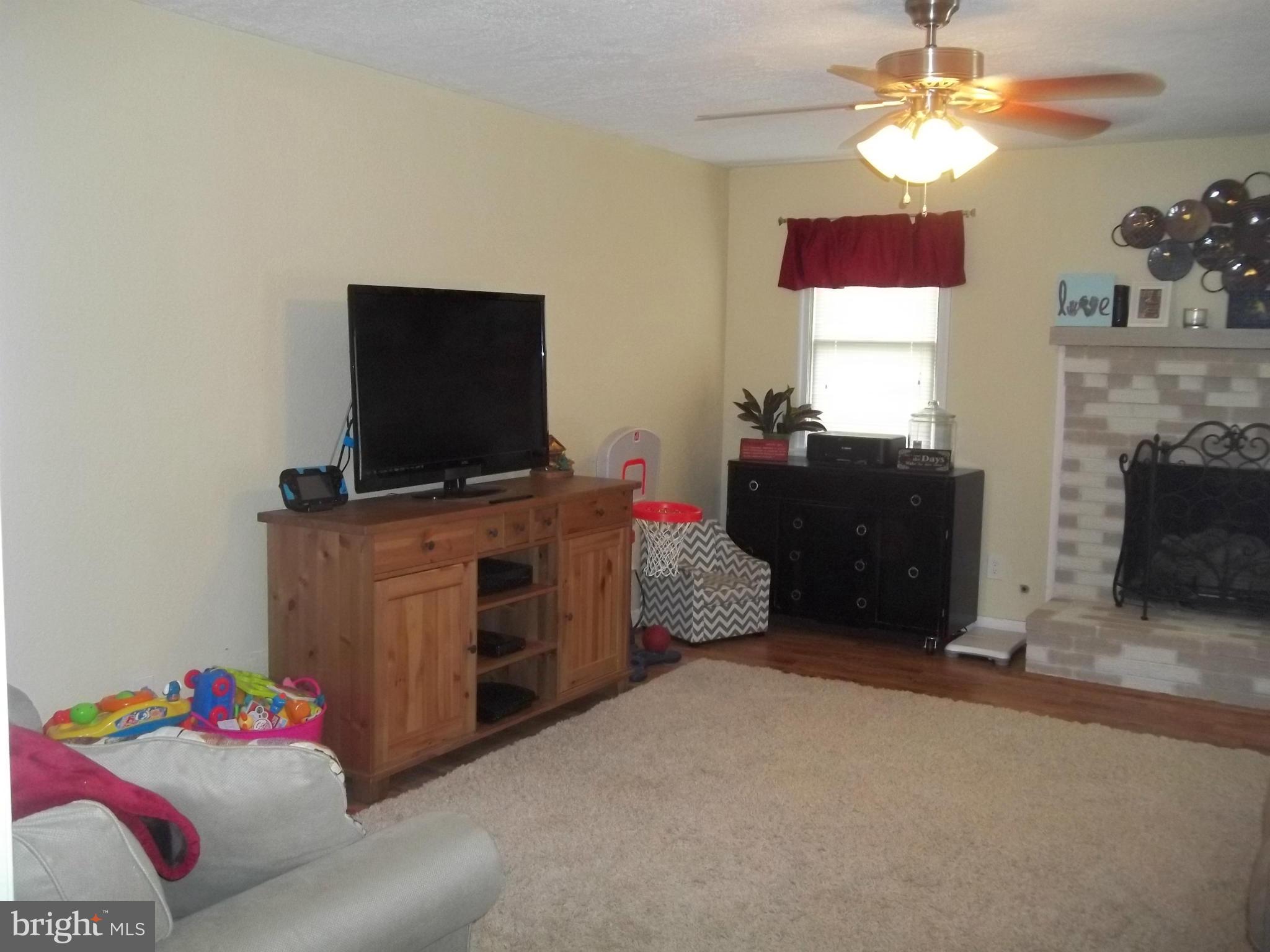 KINGS HILL - Residential