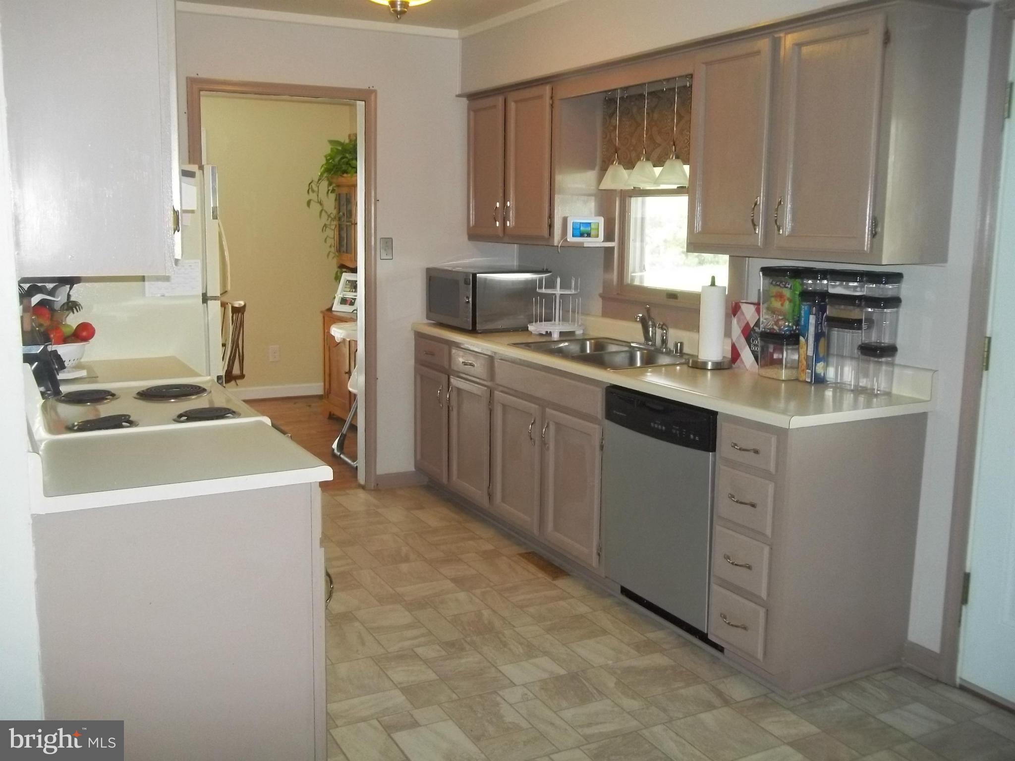 KINGS HILL - Residential