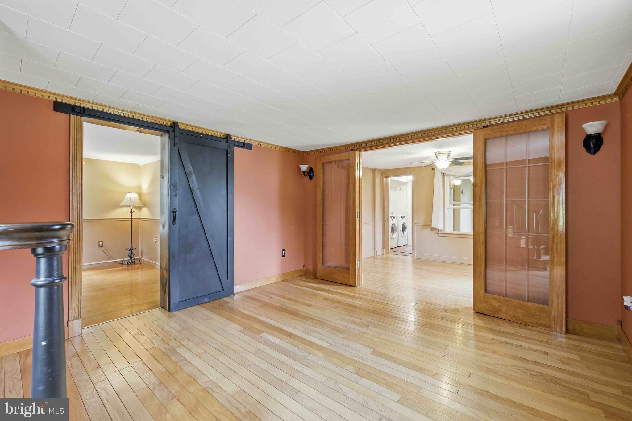 BURGUNDY HILLS - Residential
