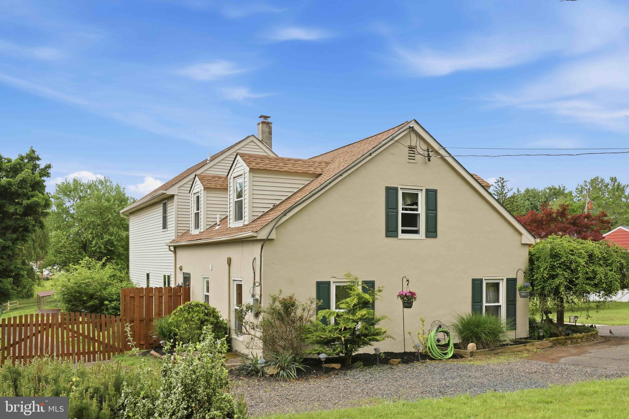 BURGUNDY HILLS - Residential