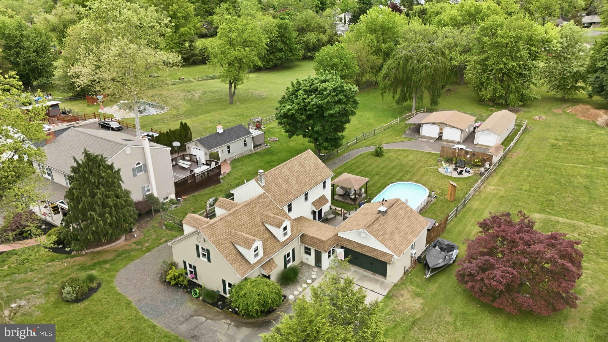 BURGUNDY HILLS - Residential