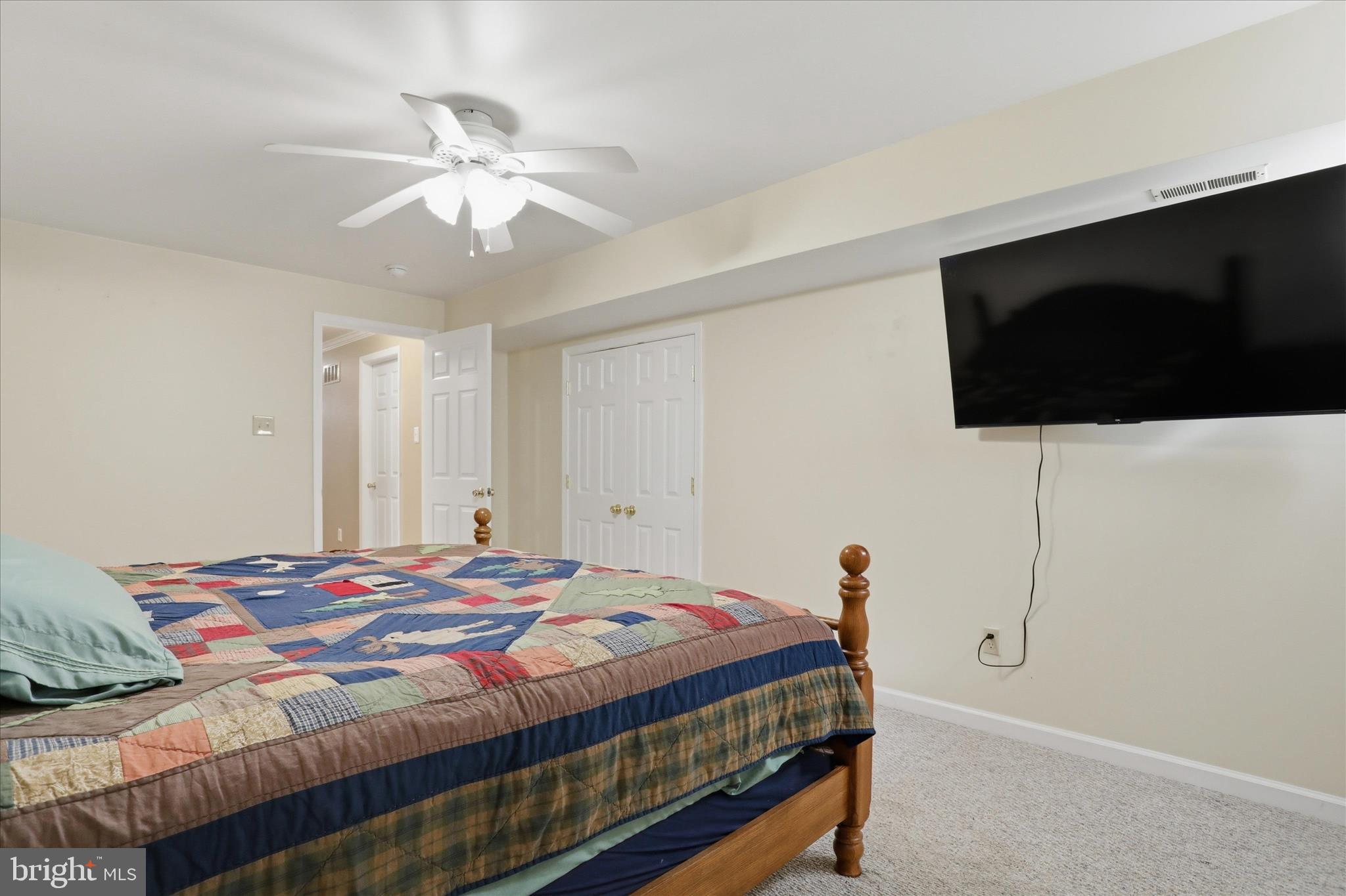 NORTH CROSSING - Residential