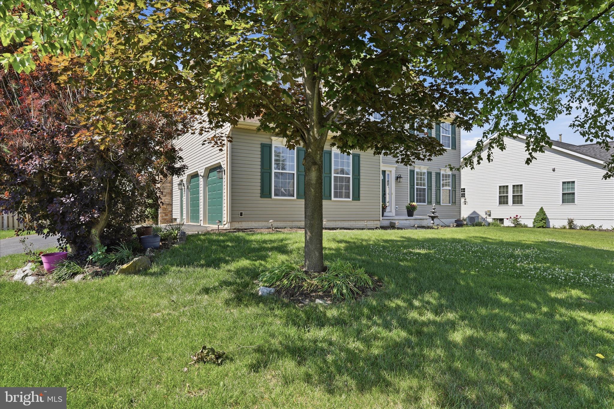 NORTH CROSSING - Residential