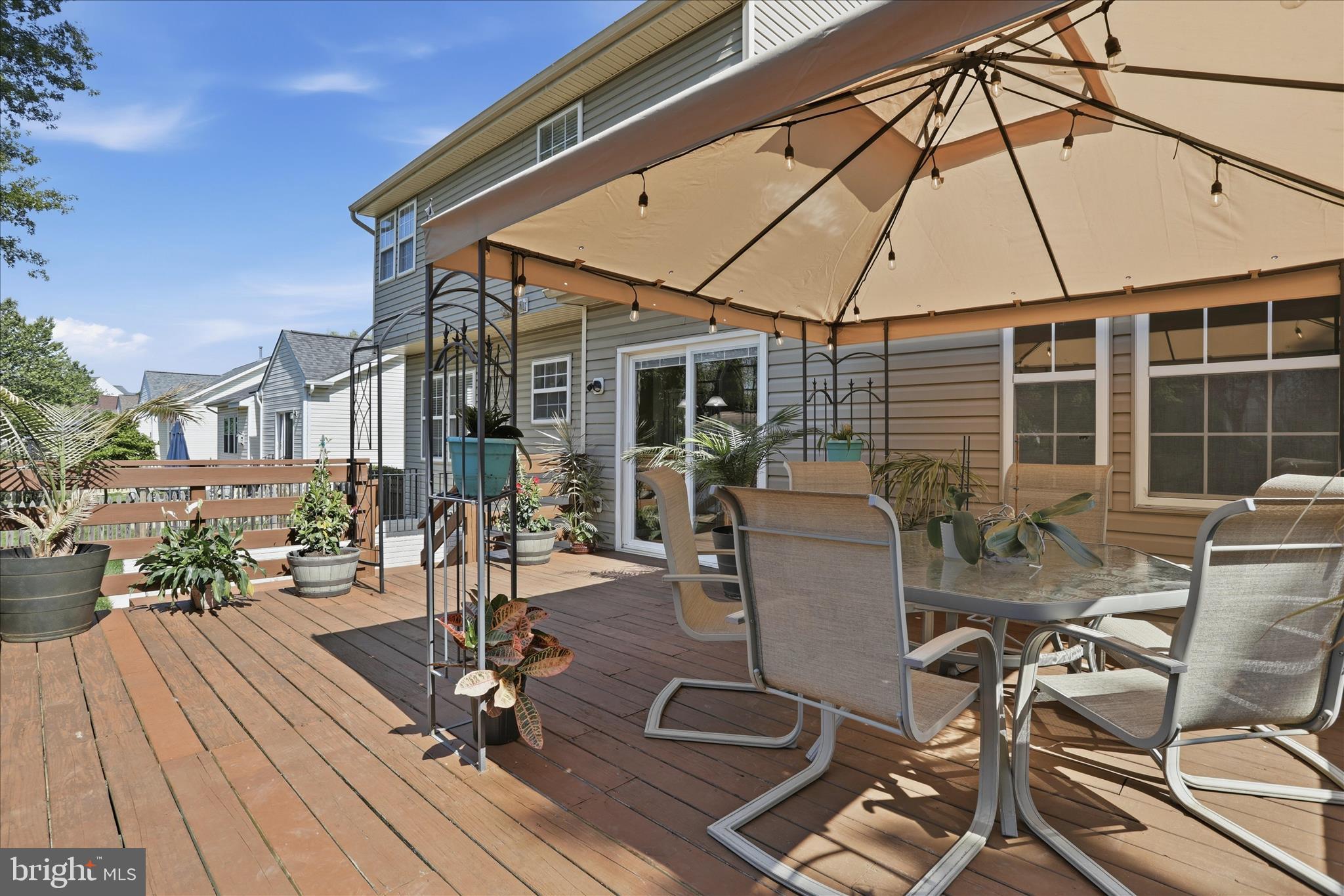 NORTH CROSSING - Residential