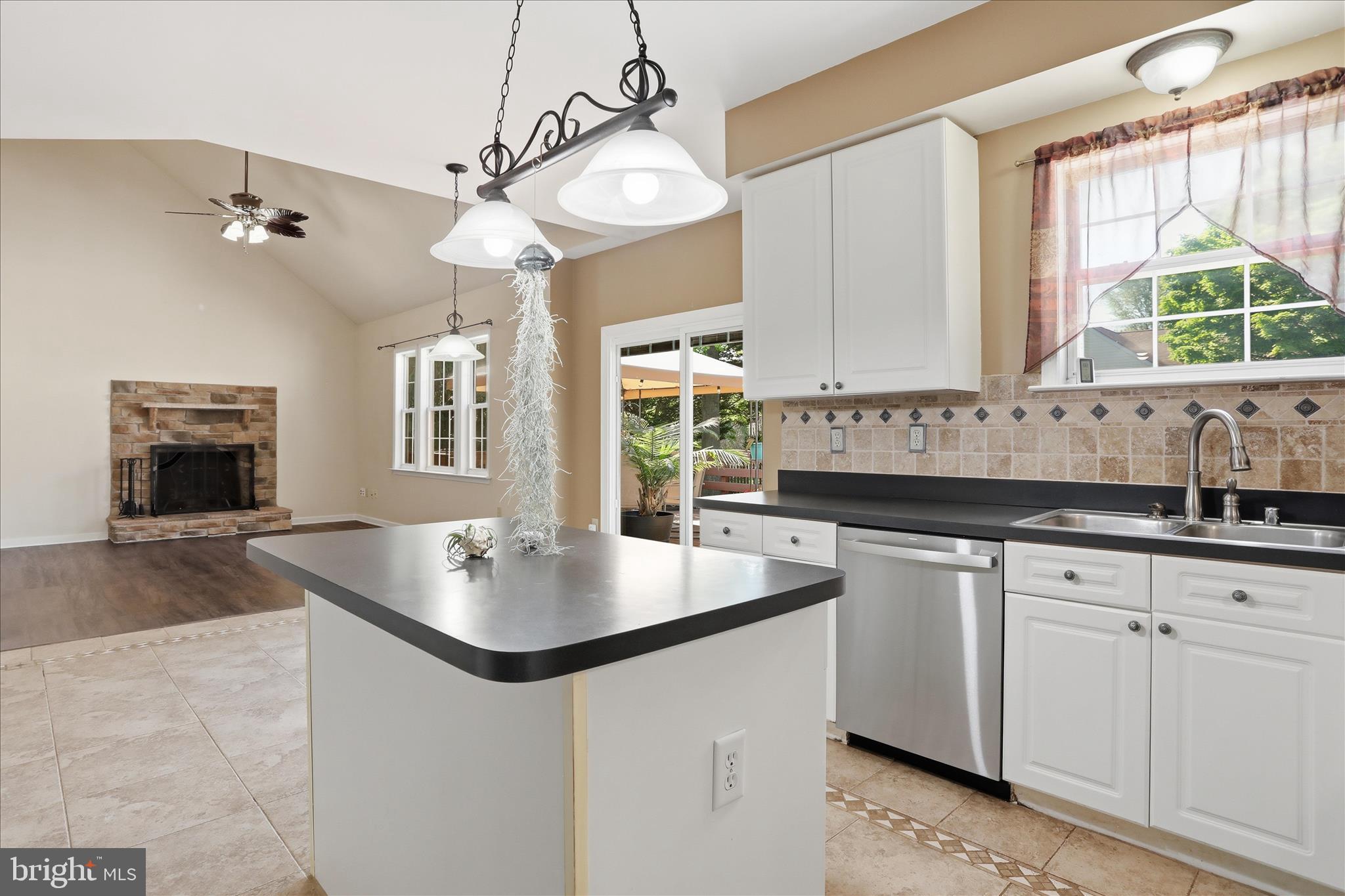 NORTH CROSSING - Residential