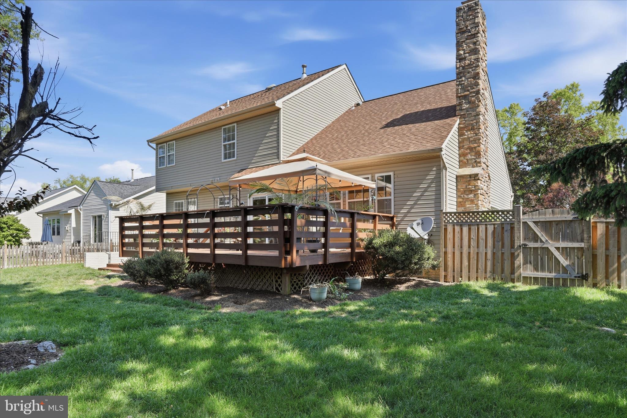 NORTH CROSSING - Residential
