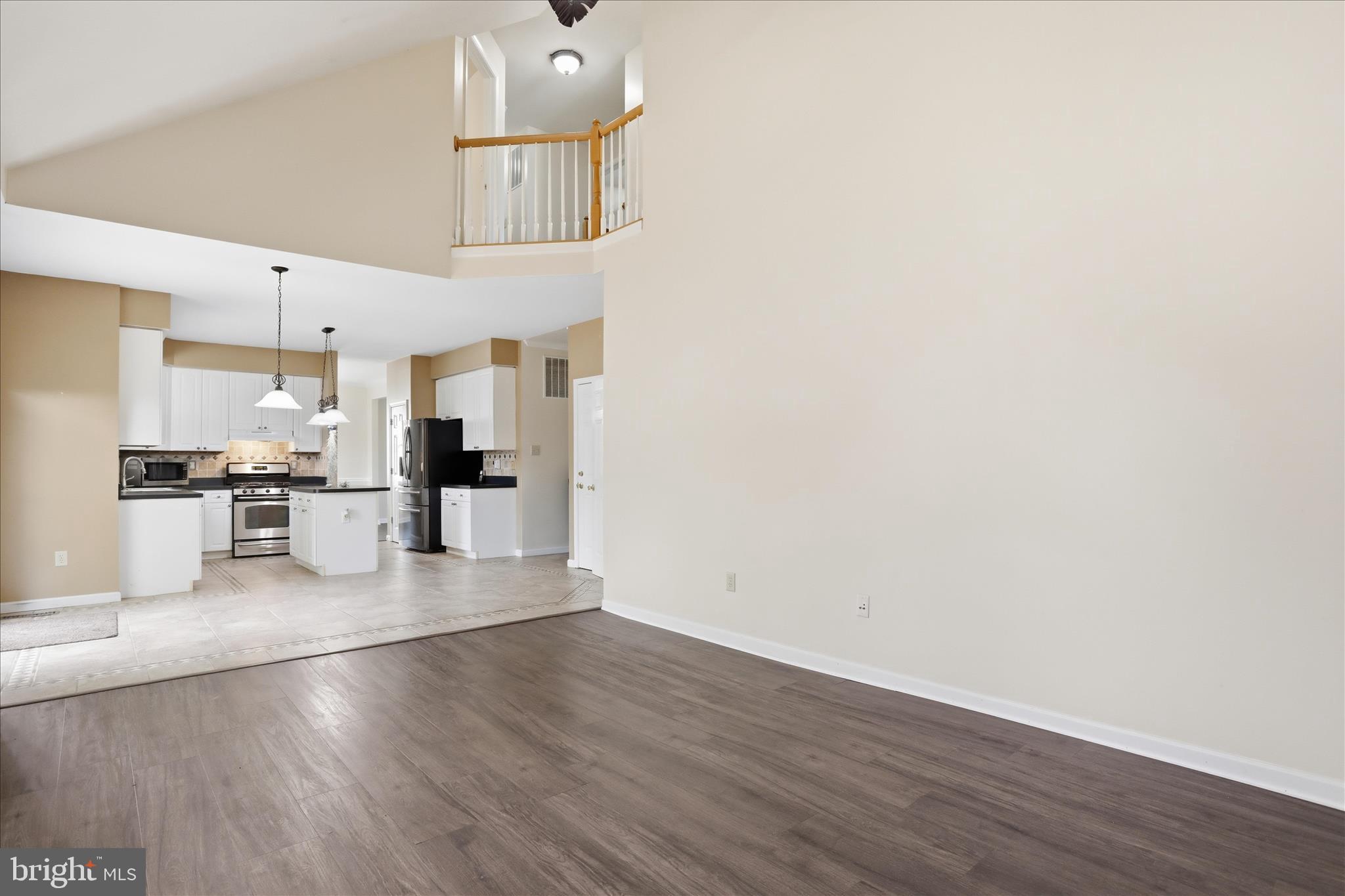 NORTH CROSSING - Residential