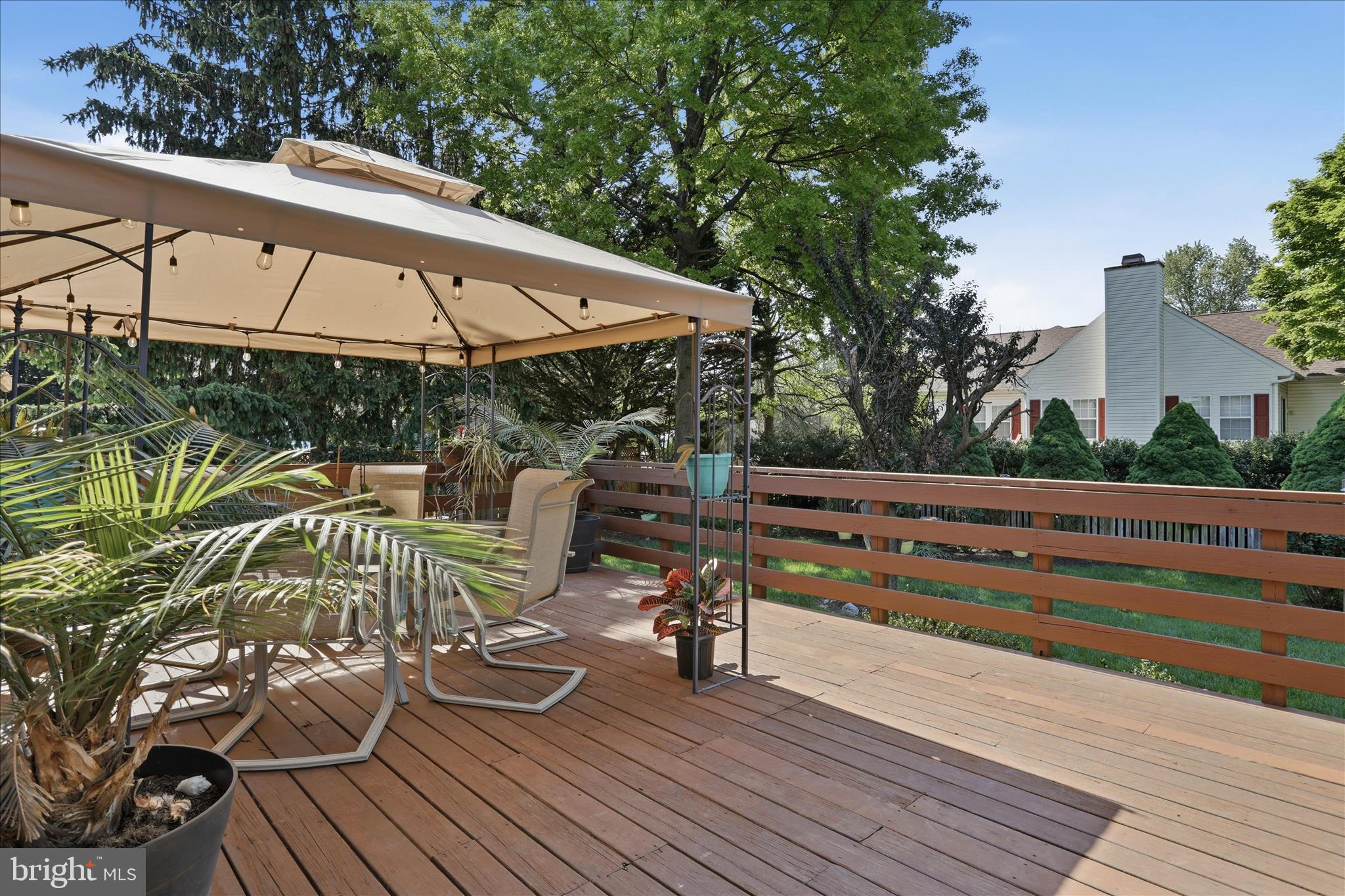 NORTH CROSSING - Residential