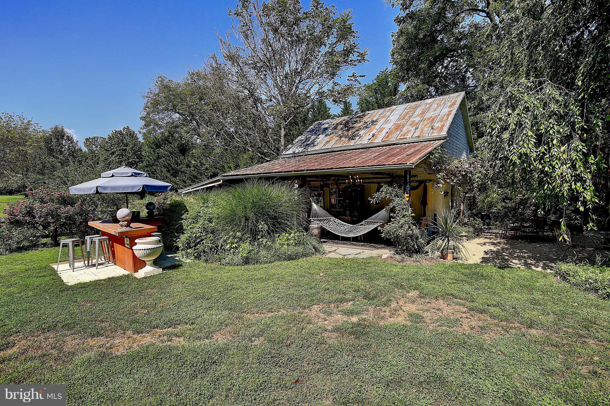 HISTORIC CHARLES TOWN - Residential