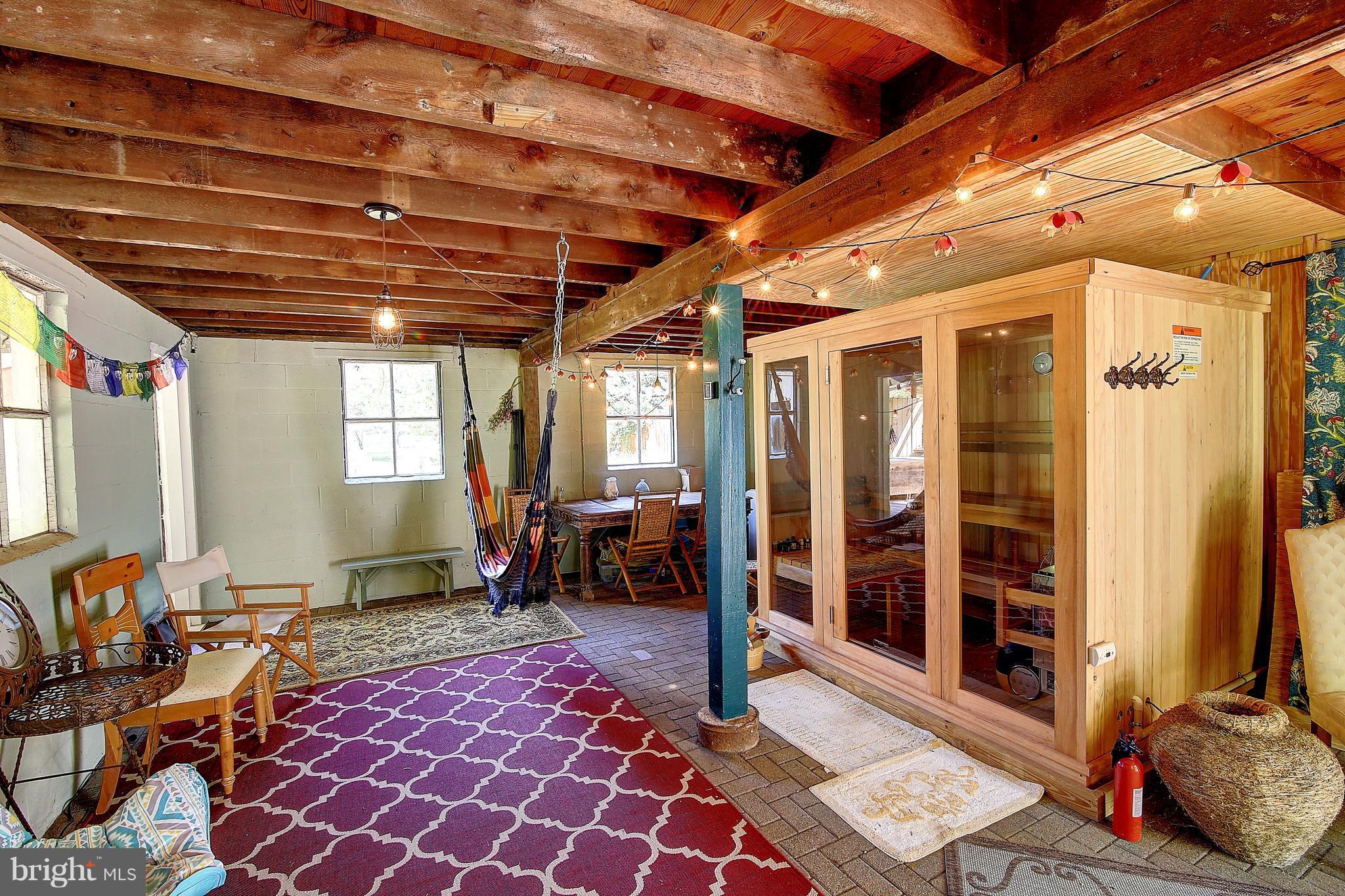 HISTORIC CHARLES TOWN - Residential