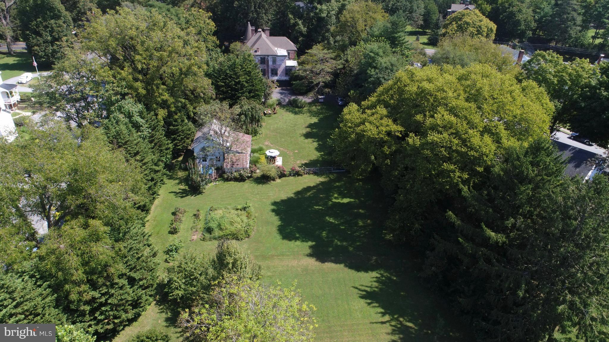 HISTORIC CHARLES TOWN - Residential