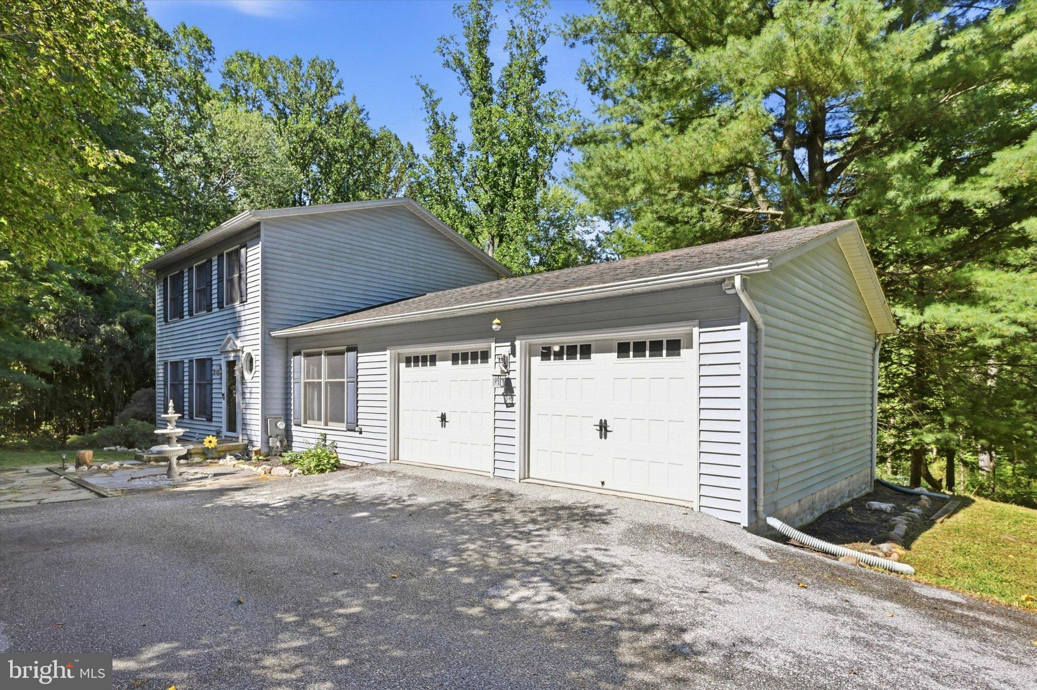 15 CASTLE LANE